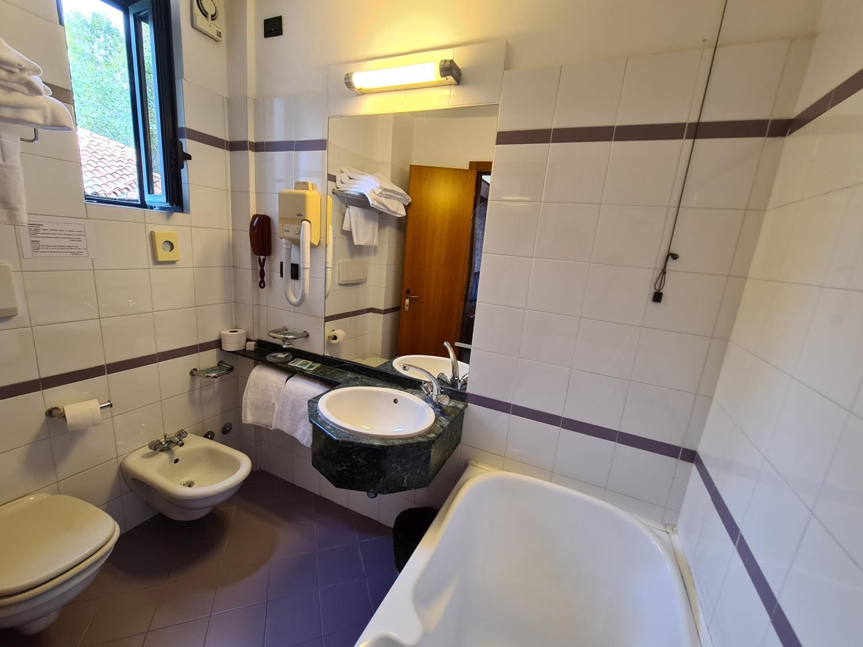 Quadruple Room with Balcony and Sea View