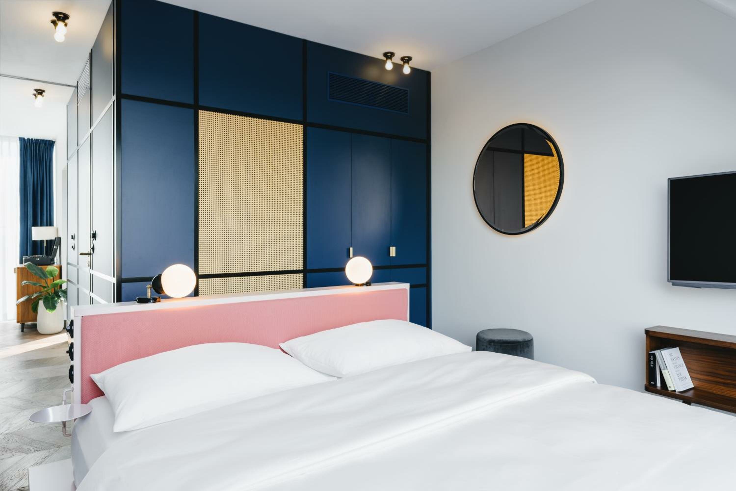 Suite with City View