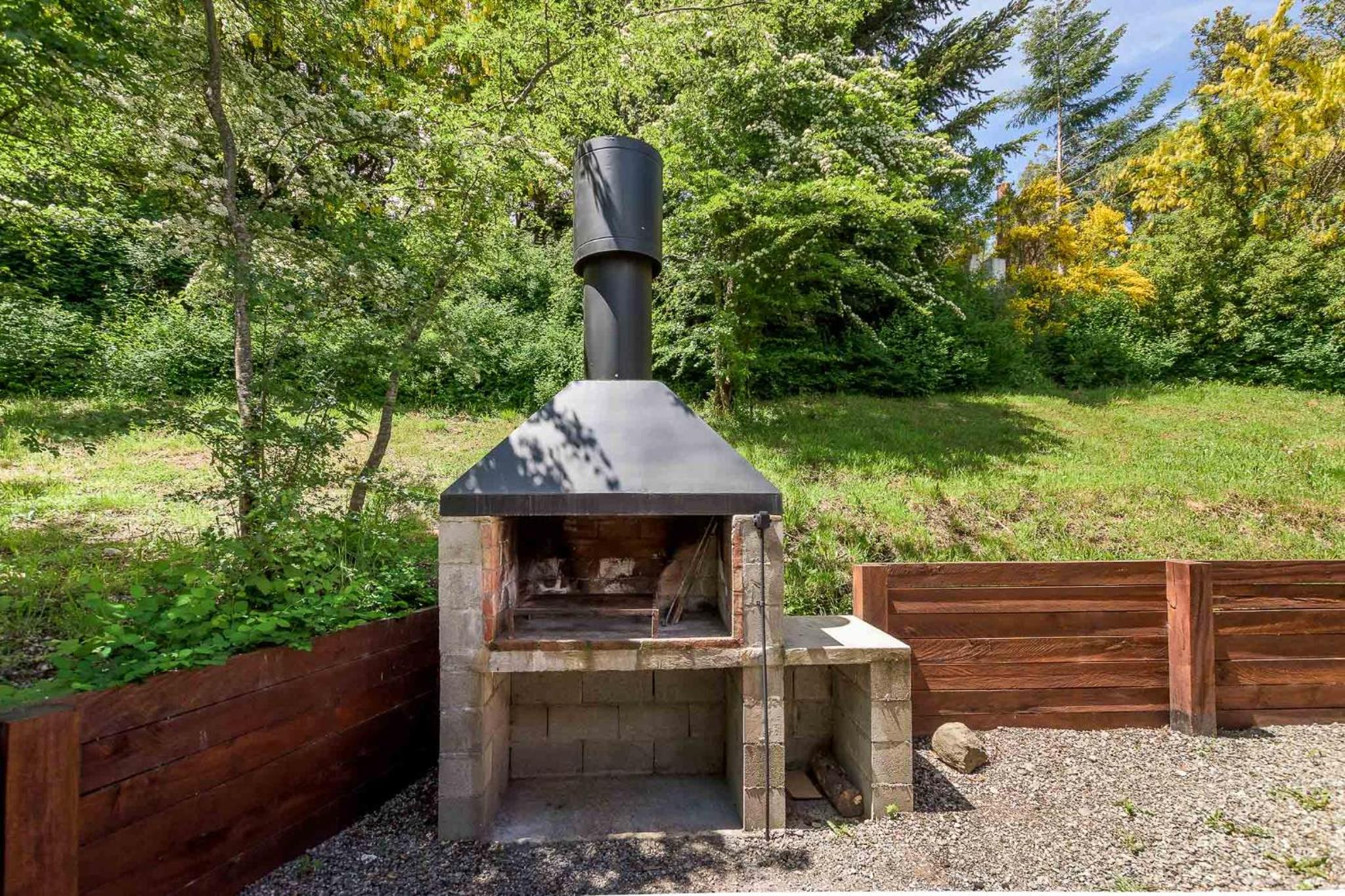 Deluxe Bungalow with Garden View