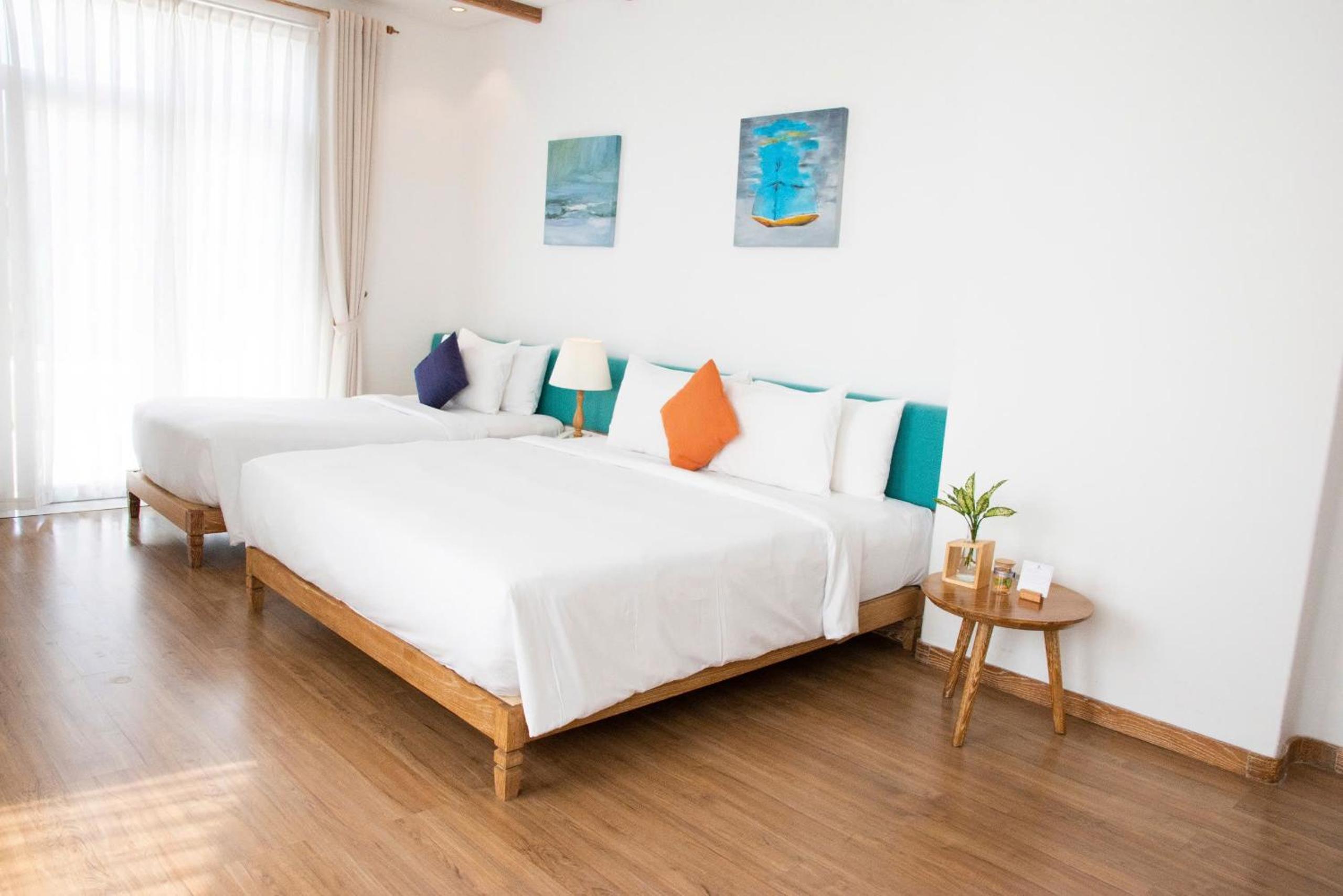 Triple Room with Balcony