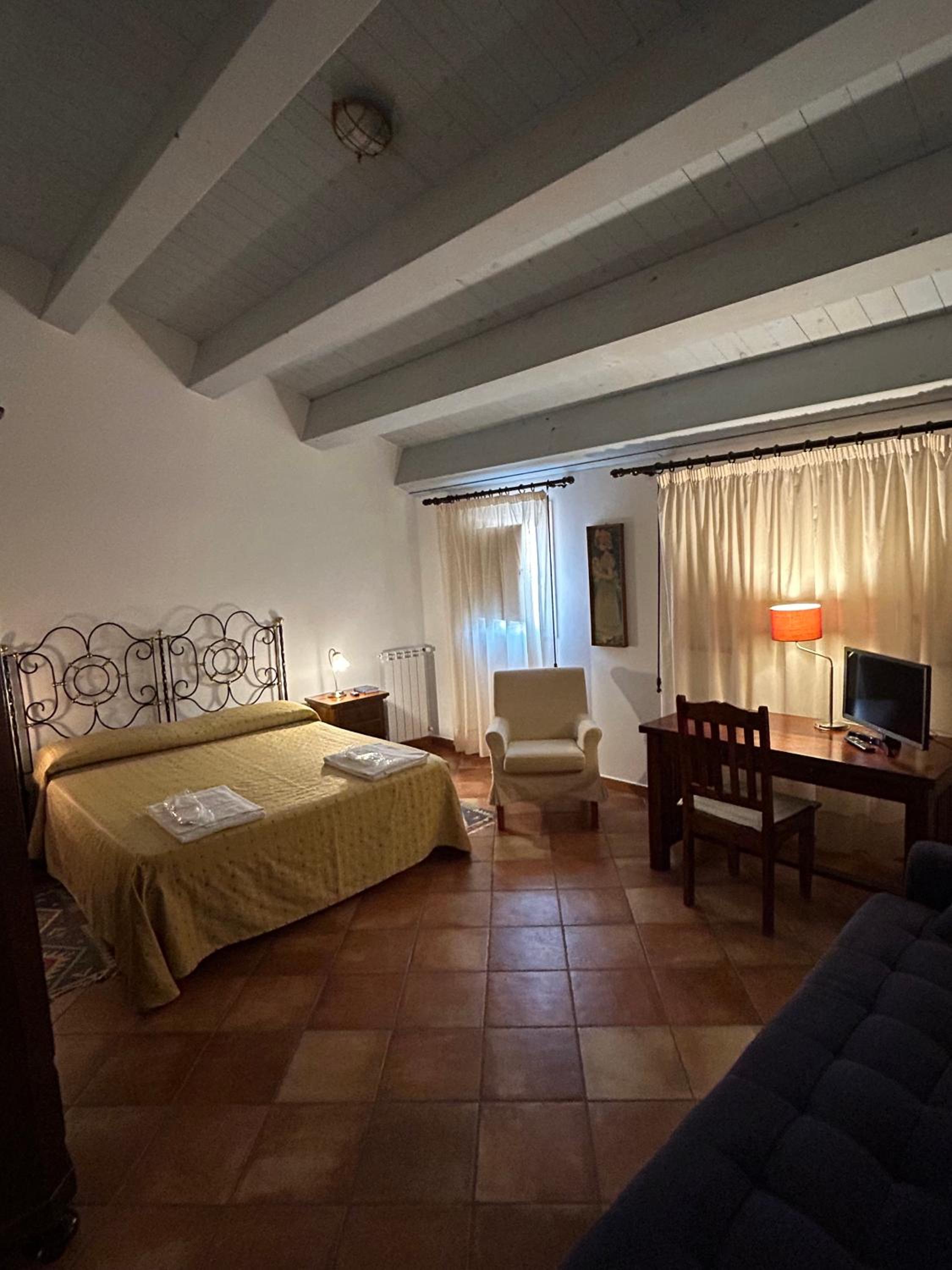 Superior One-Bedroom Apartment with Balcony