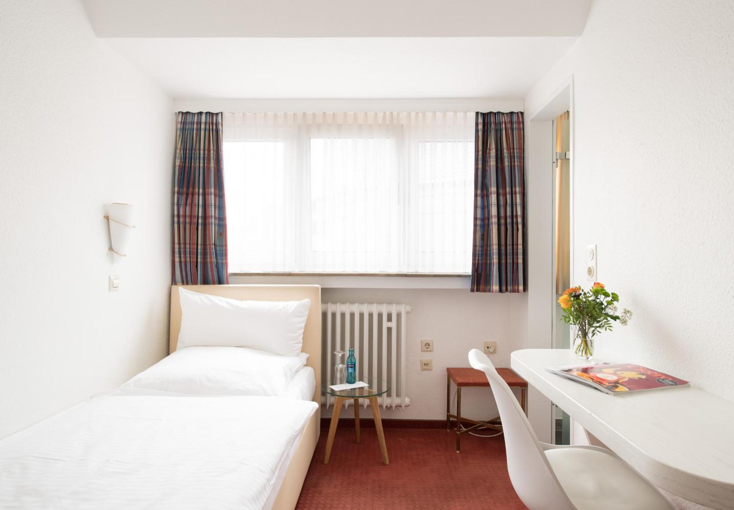 Small Single Room