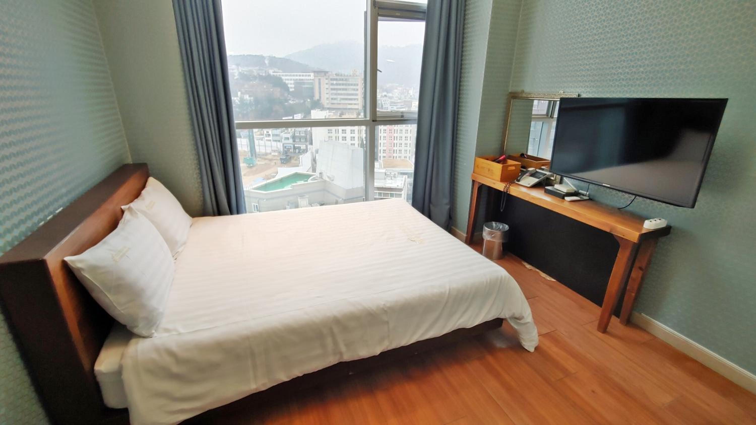 Triple Room with Mountain View