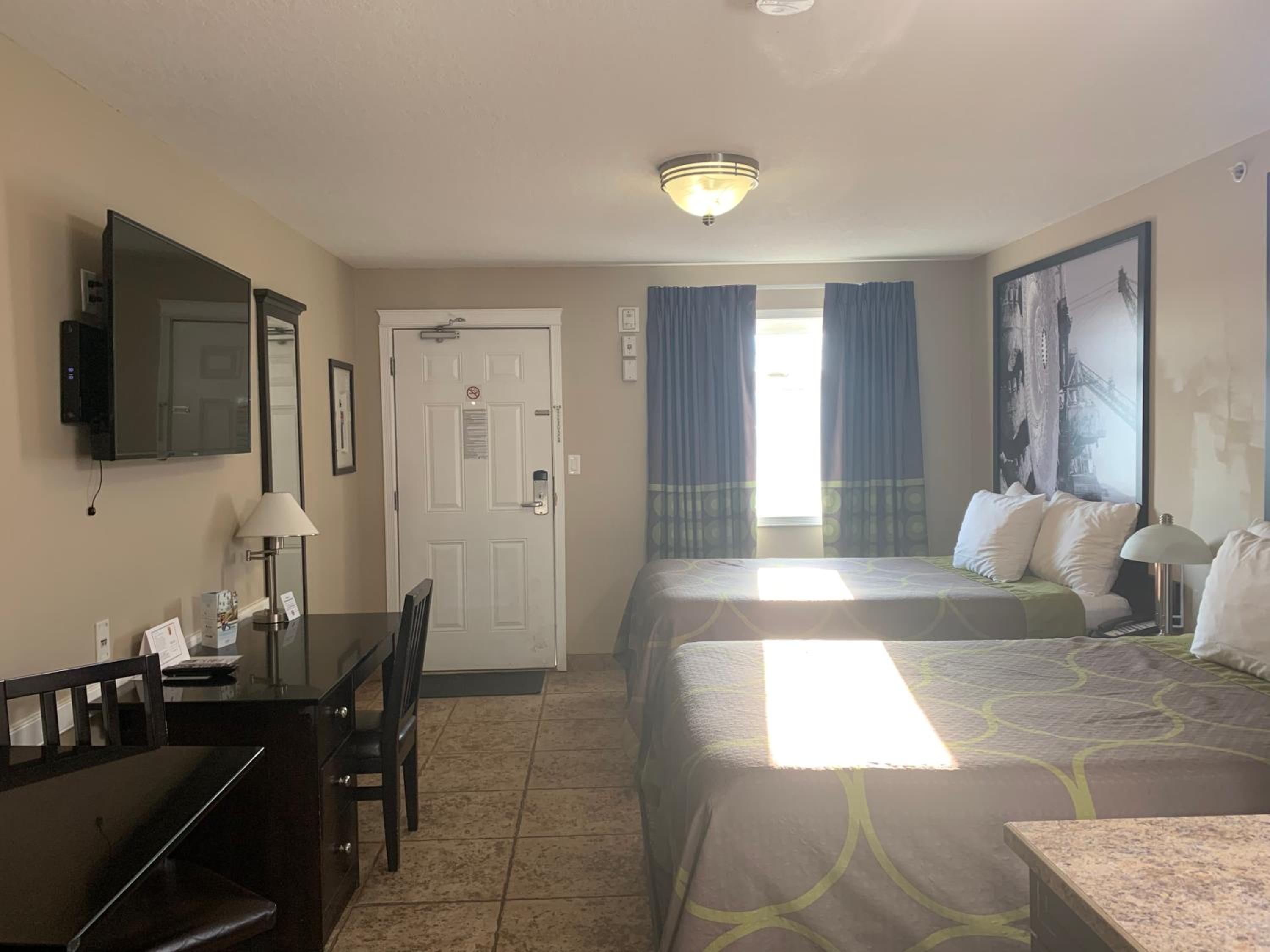 2 Double Beds, Efficiency Room, Non-Smoking