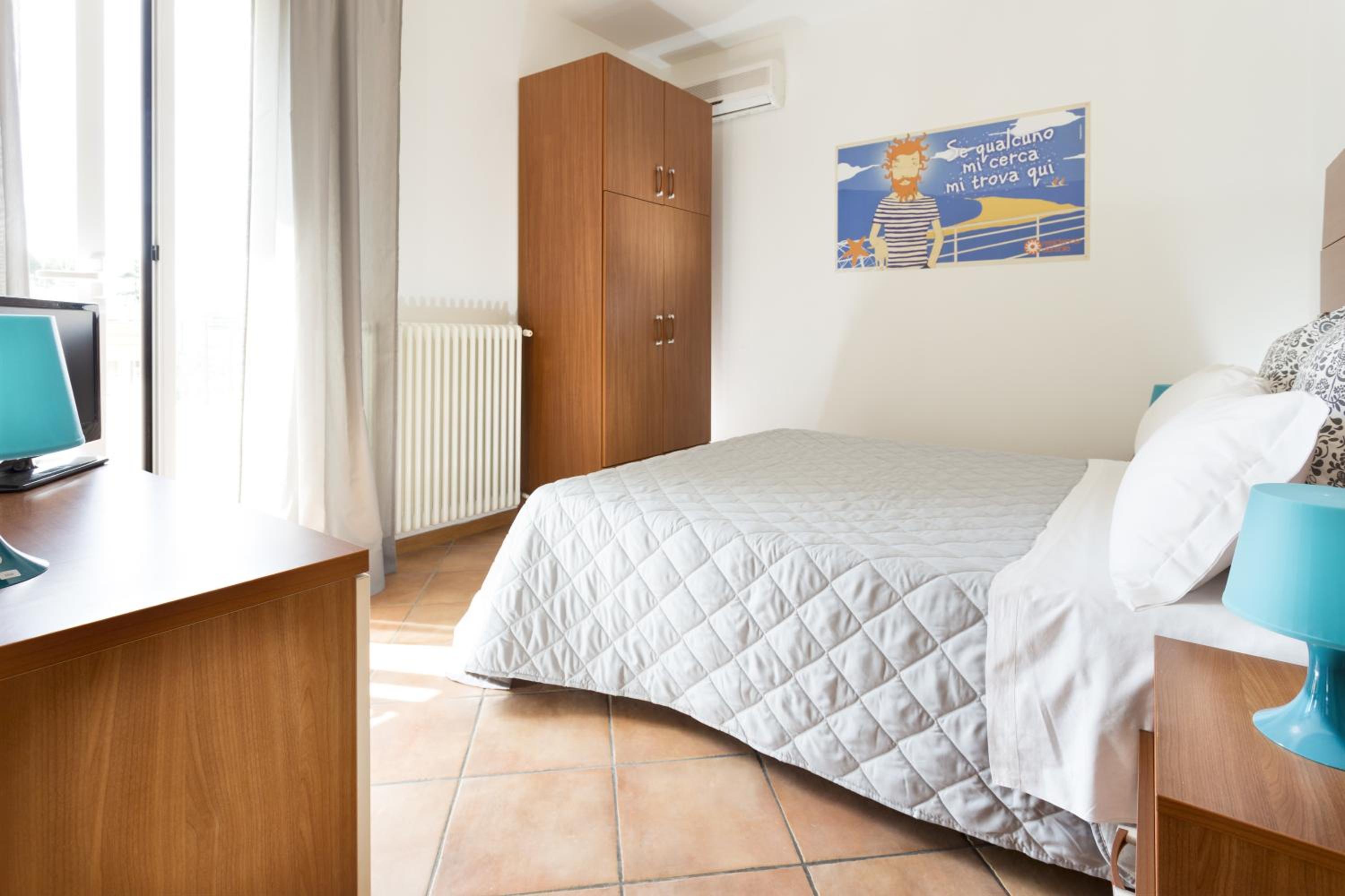 One-Bedroom Apartment with Balcony