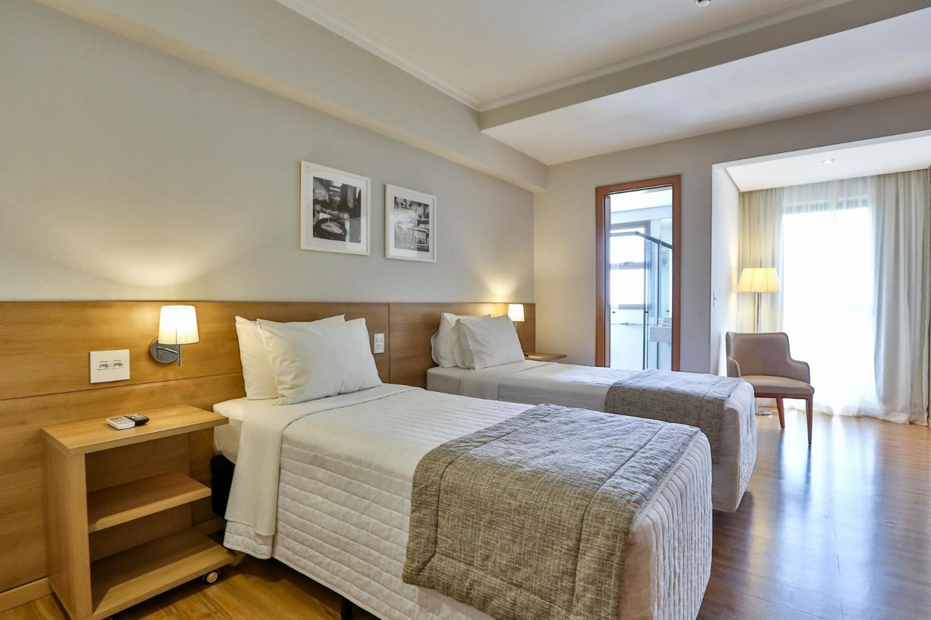 Executive Twin Studio