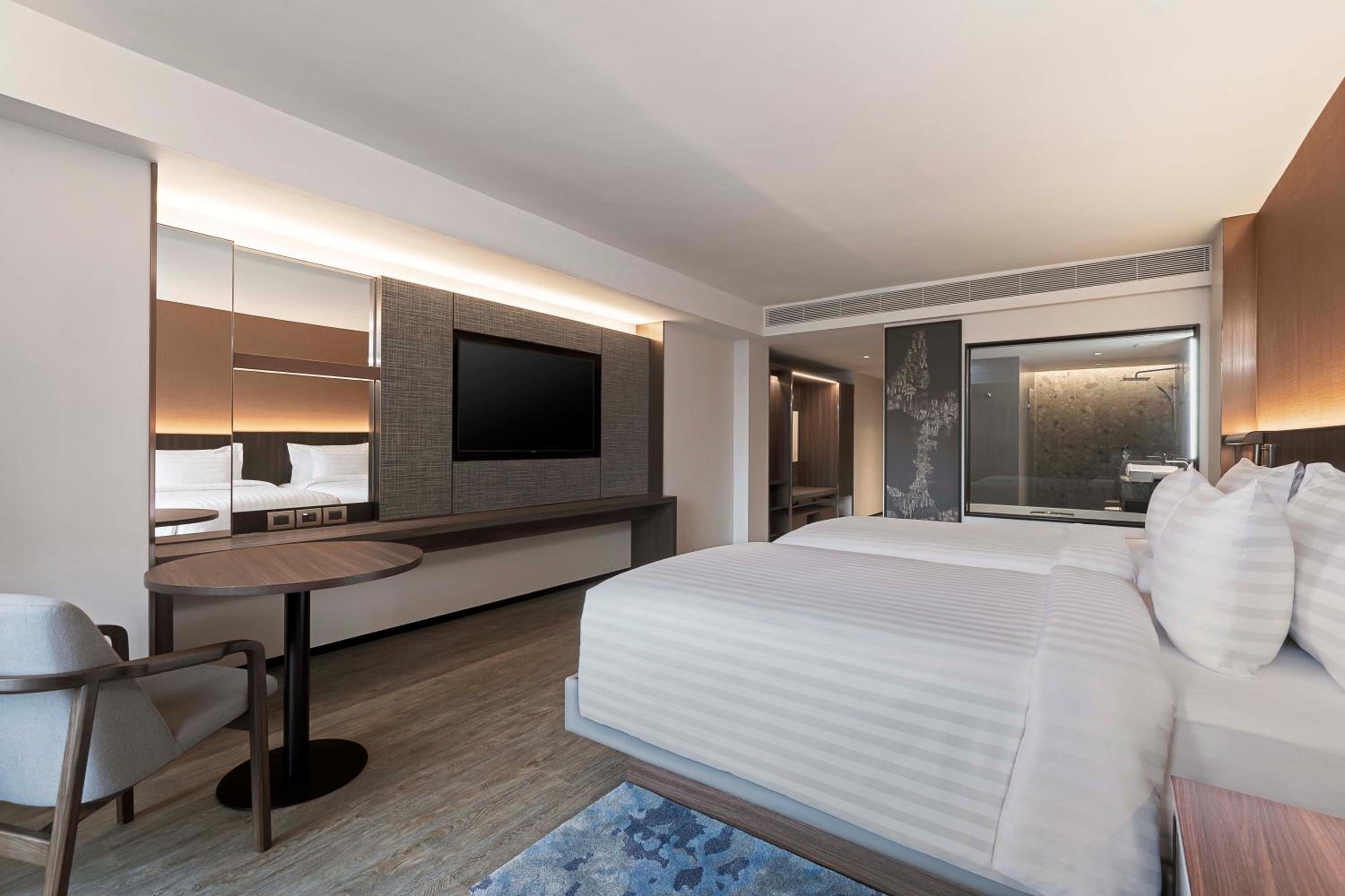 Premier Pool View Twin Room