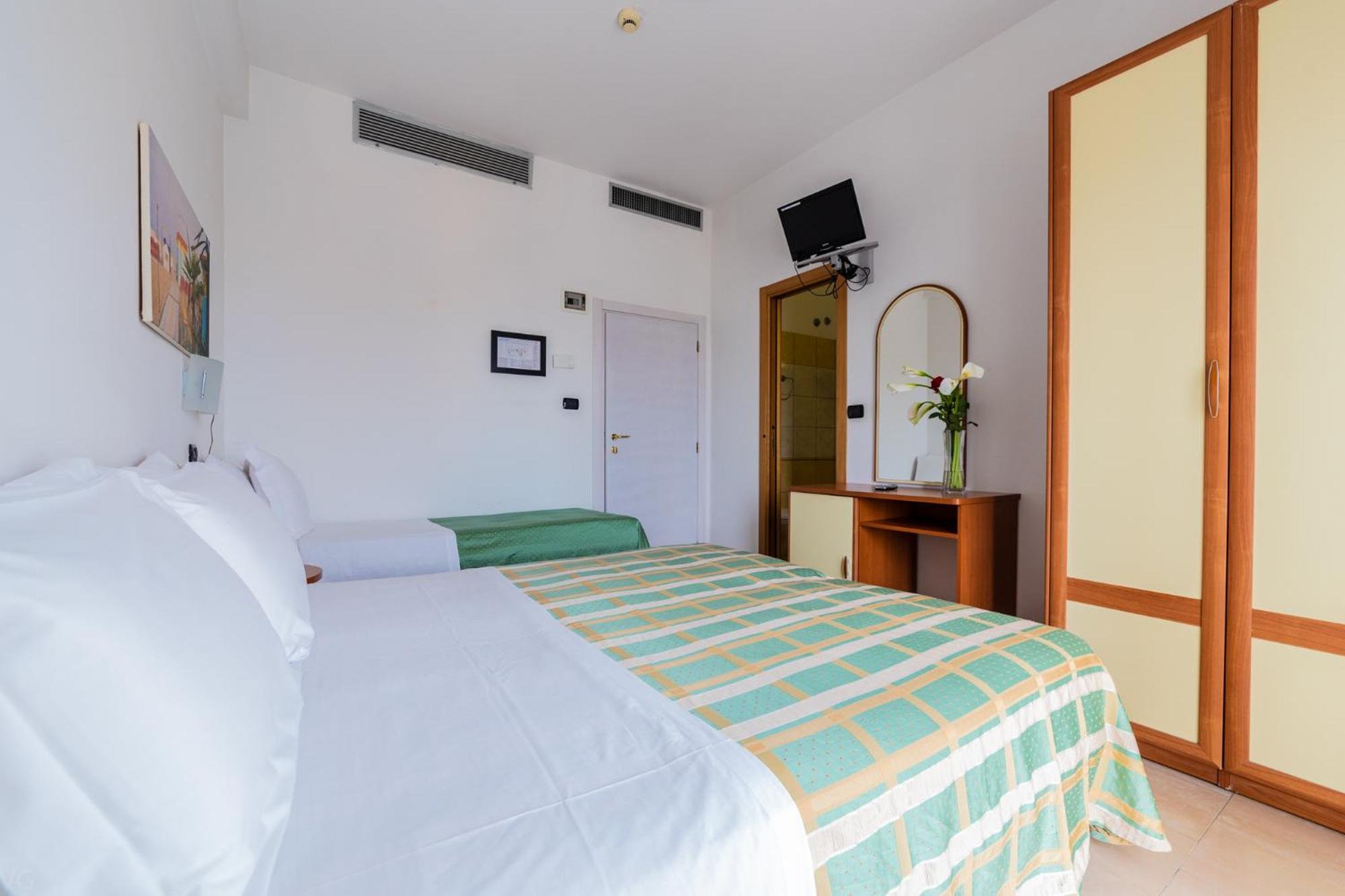 Triple Room with Balcony