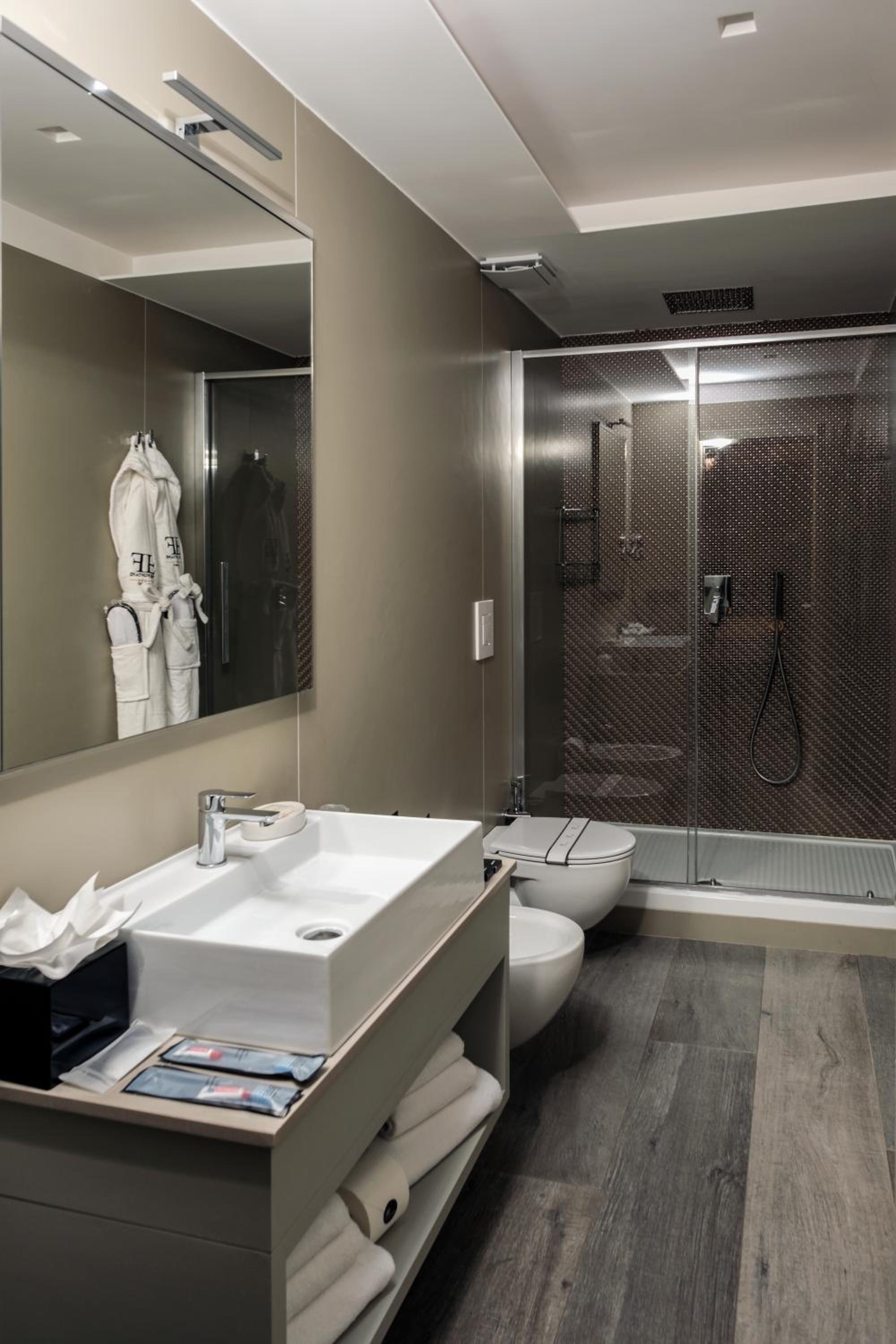 King Suite with Sea View