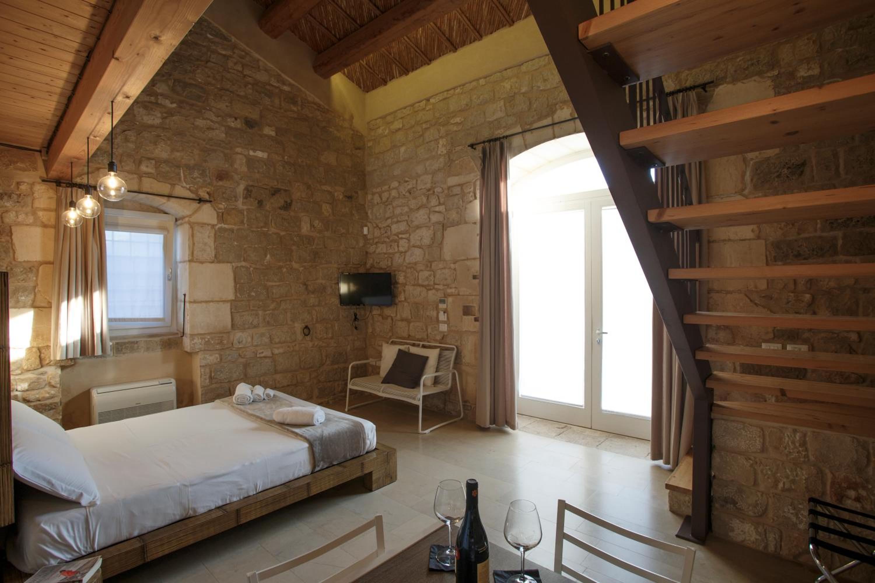 Apartment - Split Level