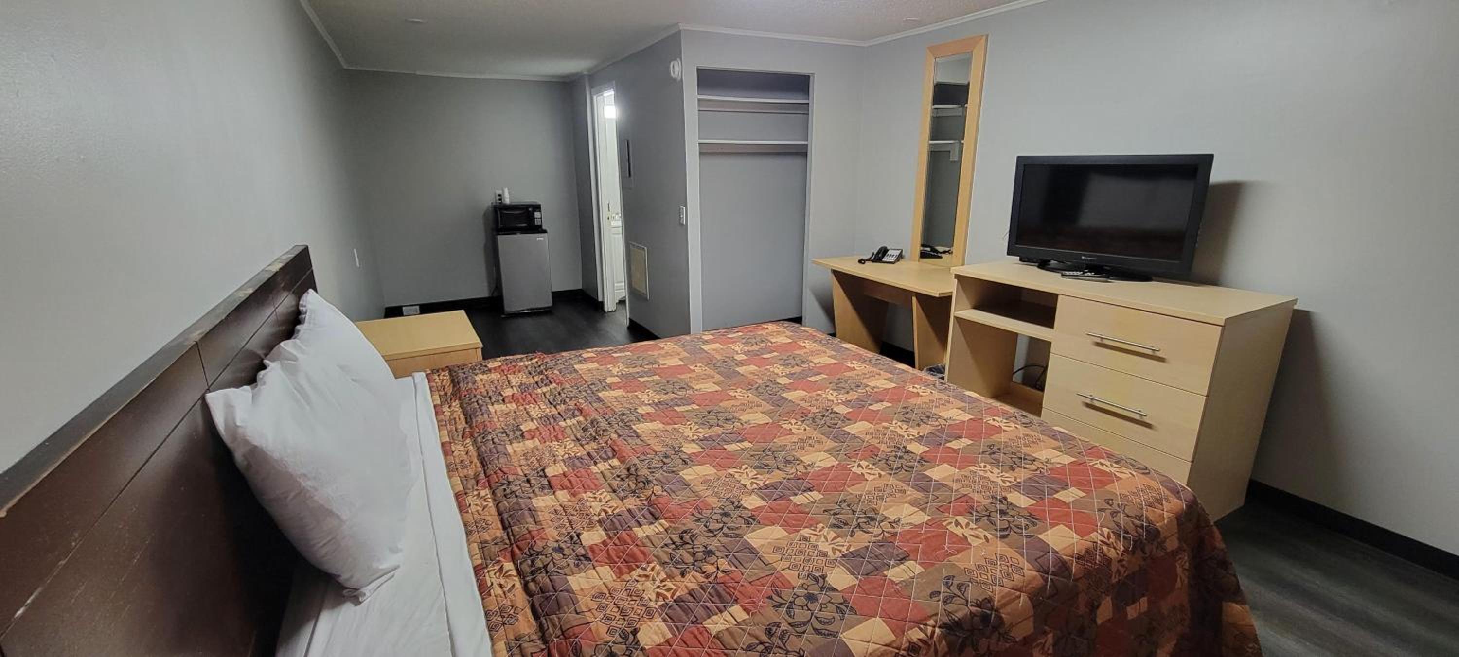 Deluxe Single Room