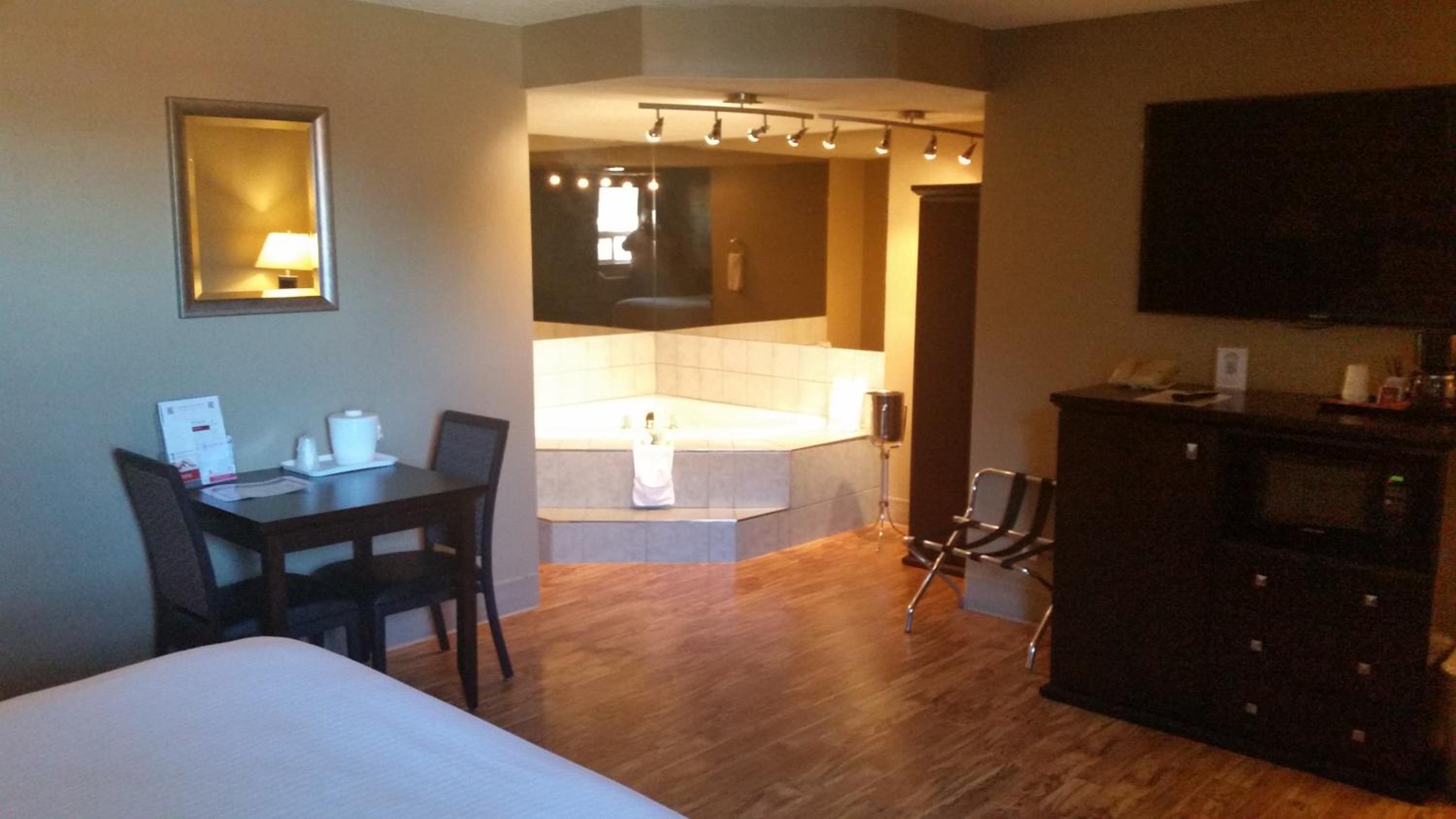 King Room with Spa Bath