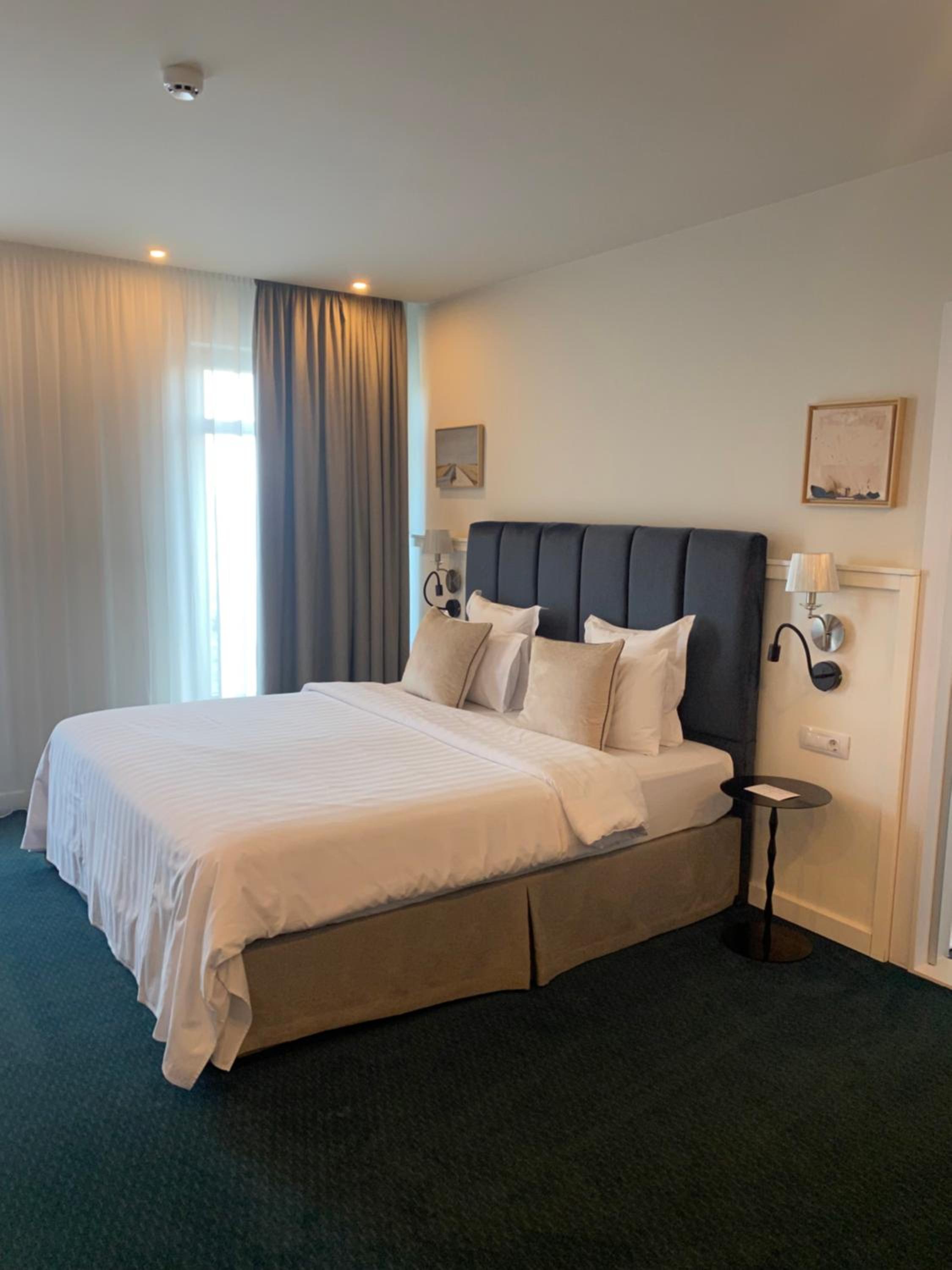 Deluxe Double Room with Balcony and Sea View