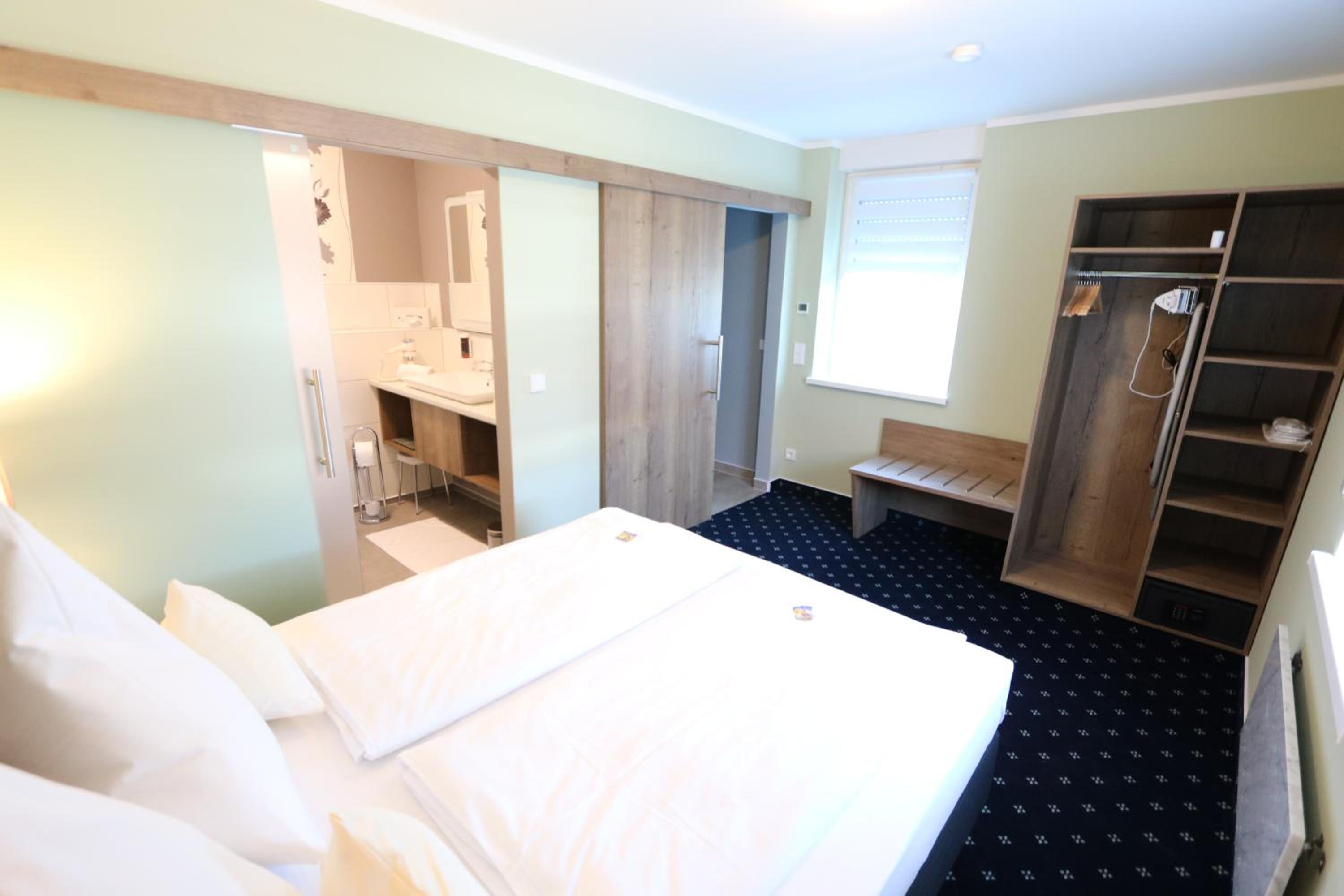 One-Bedroom Apartment - Business 