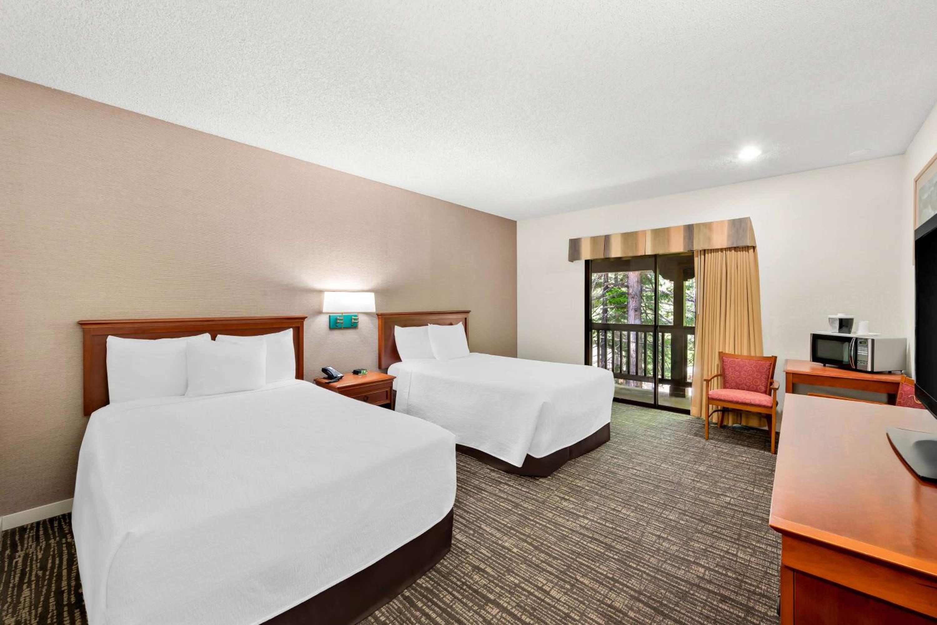 Double Room with Two Double Beds - Non-Smoking