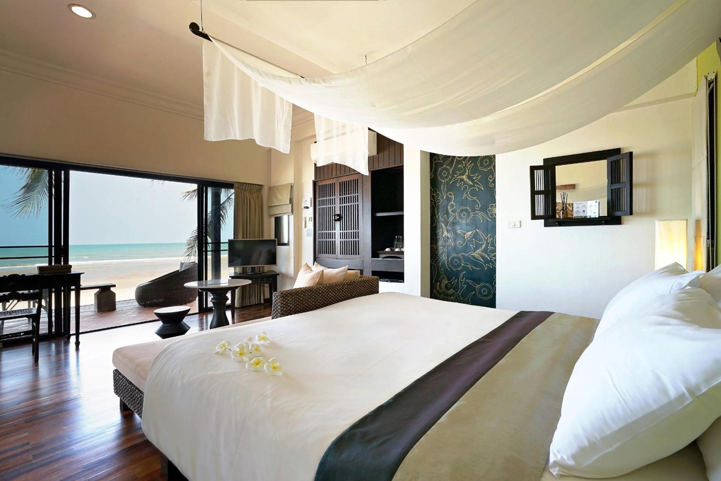 King Suite with Ocean View