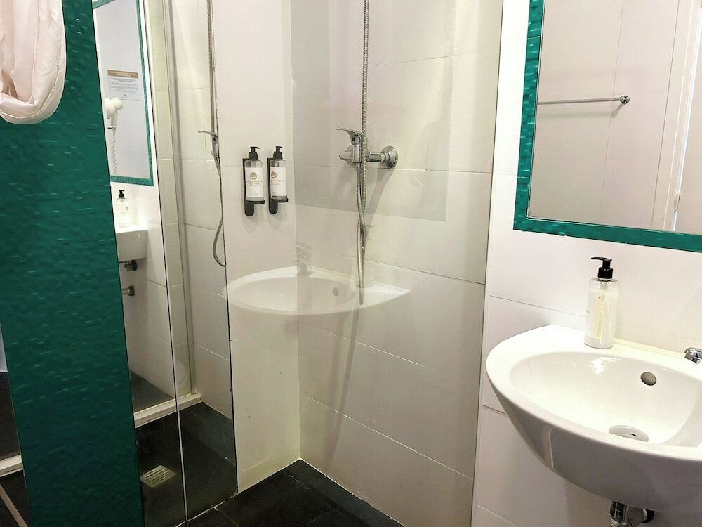 Twin Room, Pool View