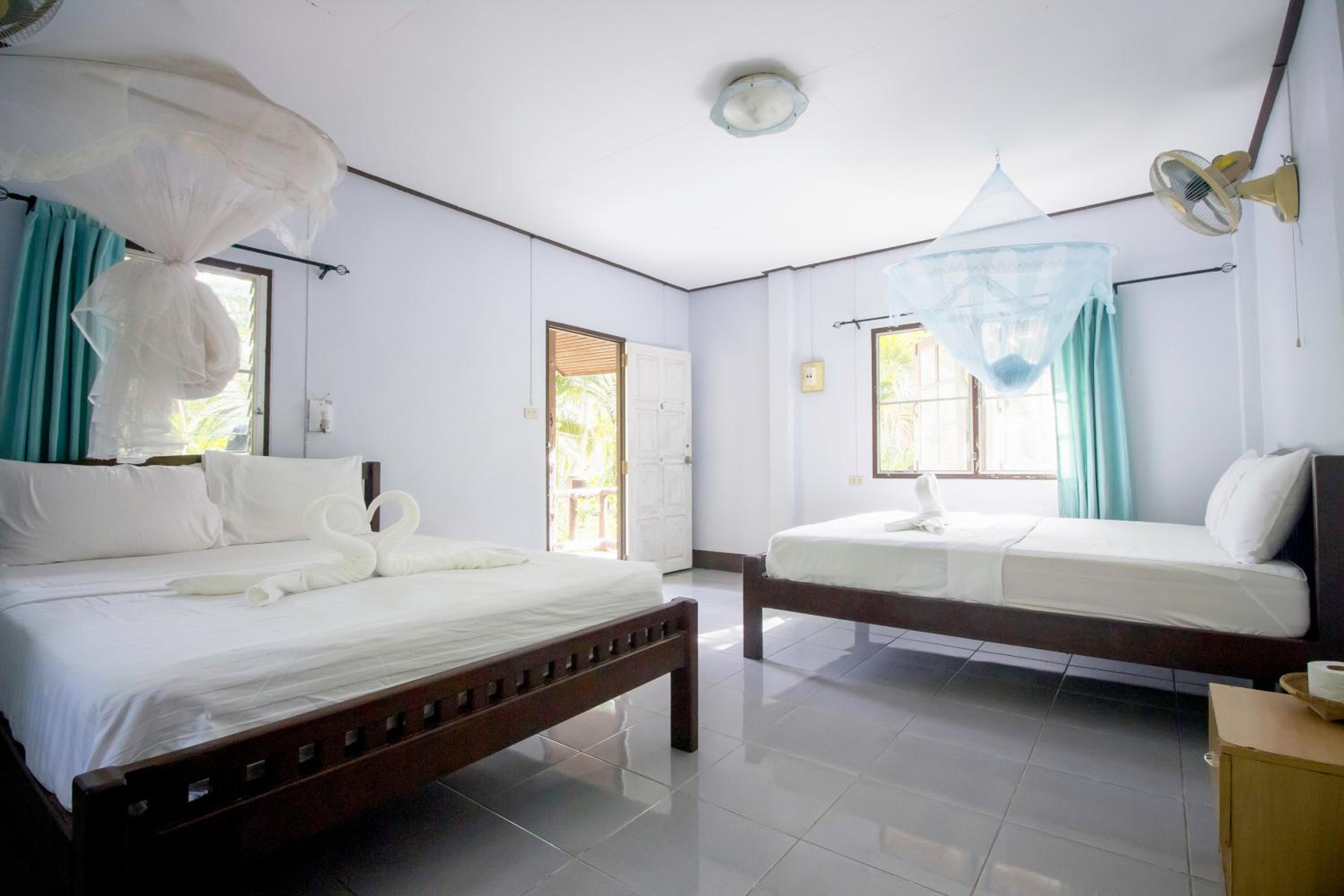Cottage (4 Adults)