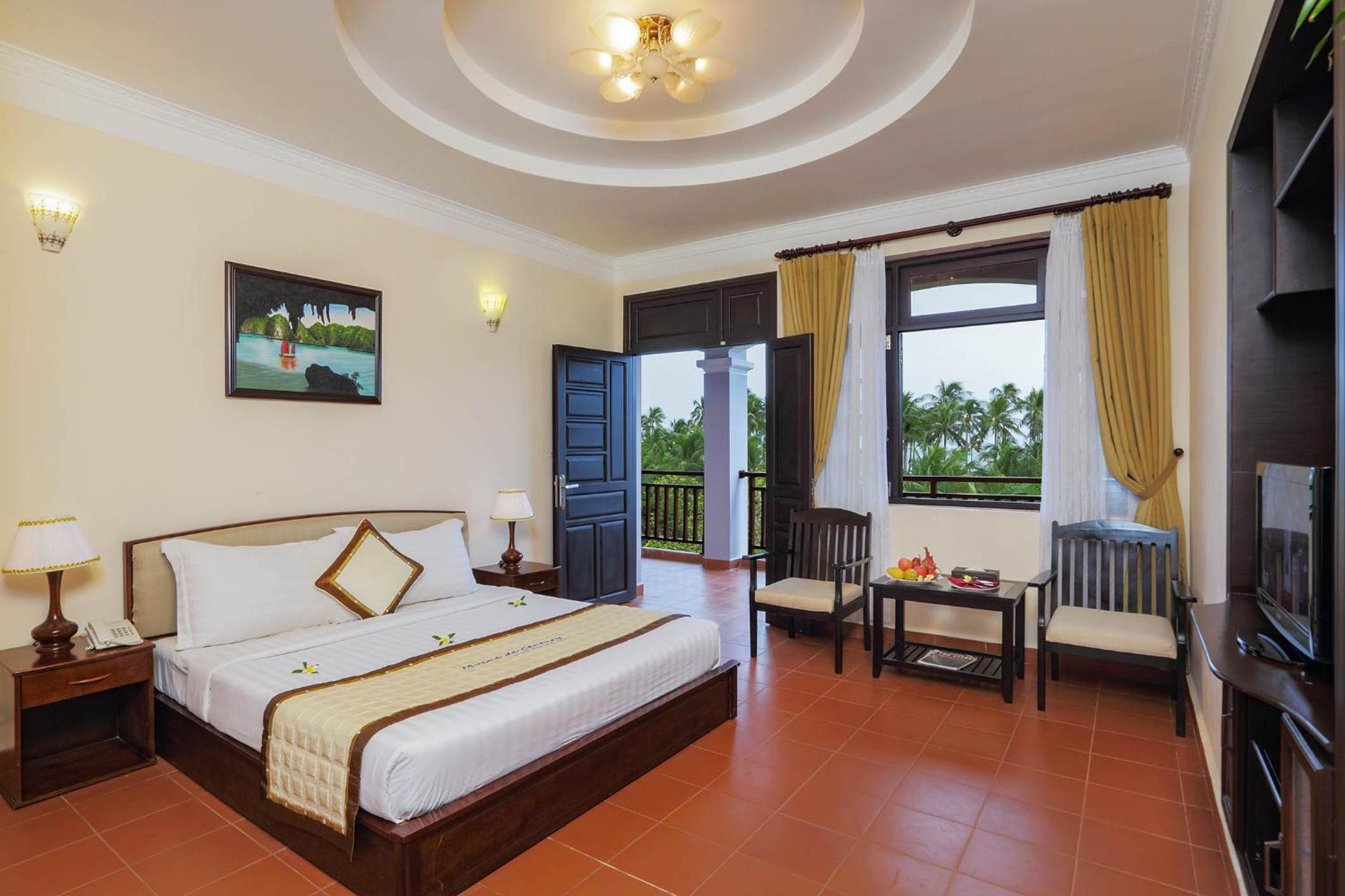 Deluxe Double or Twin Room with Pool View