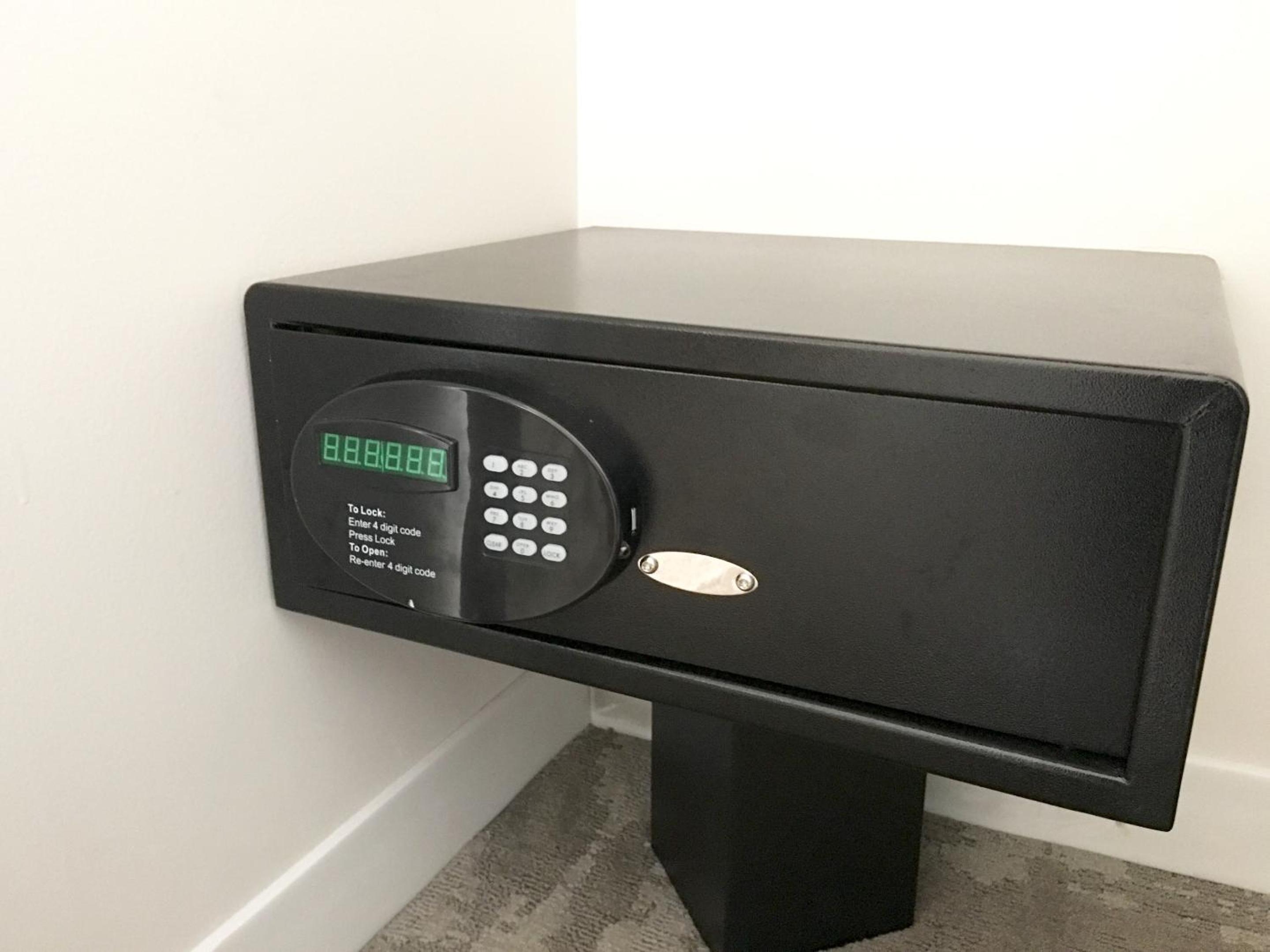 Diamond Head Ocean View King Room