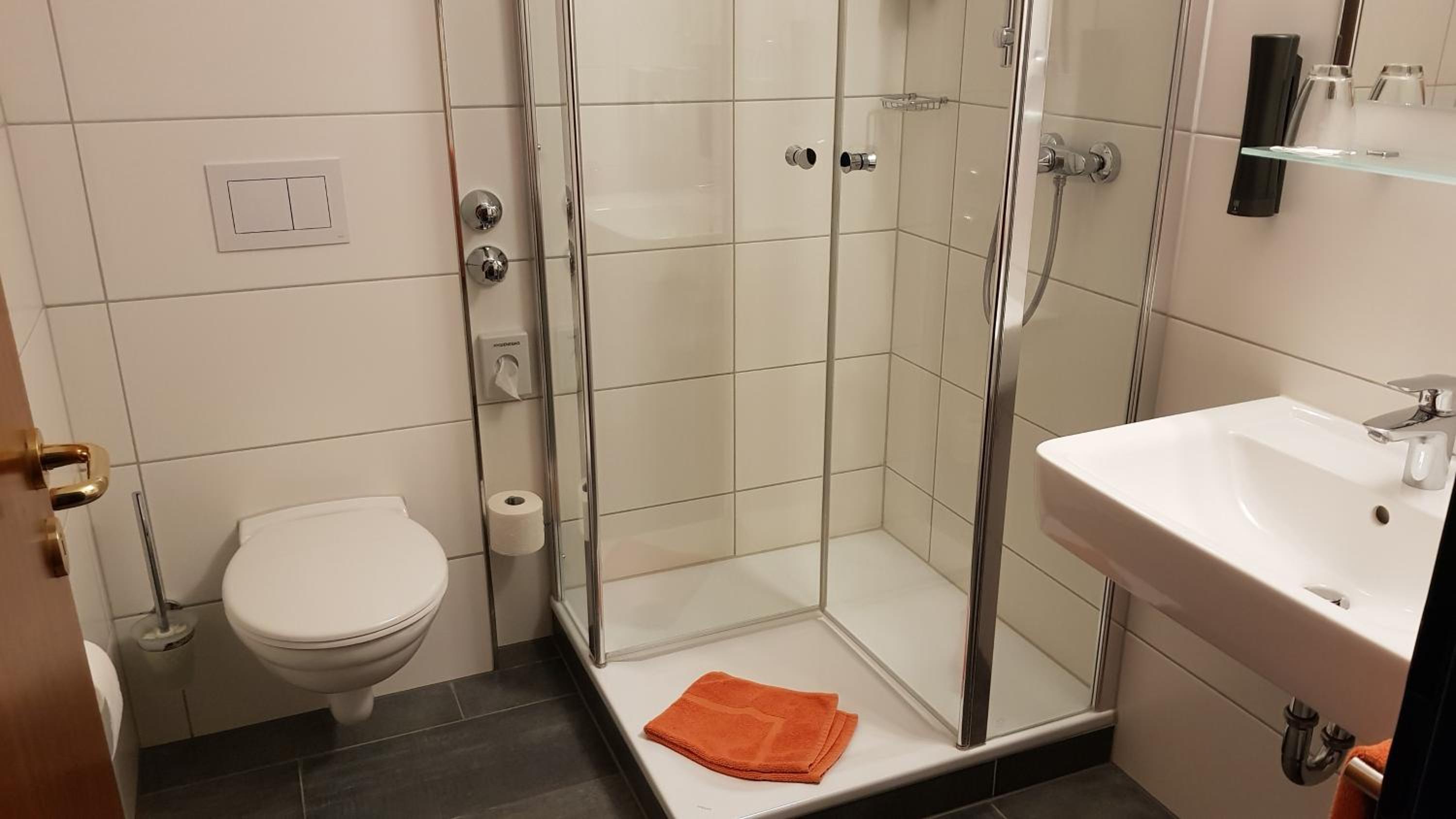 Double Room (1-2 people non-smoking)