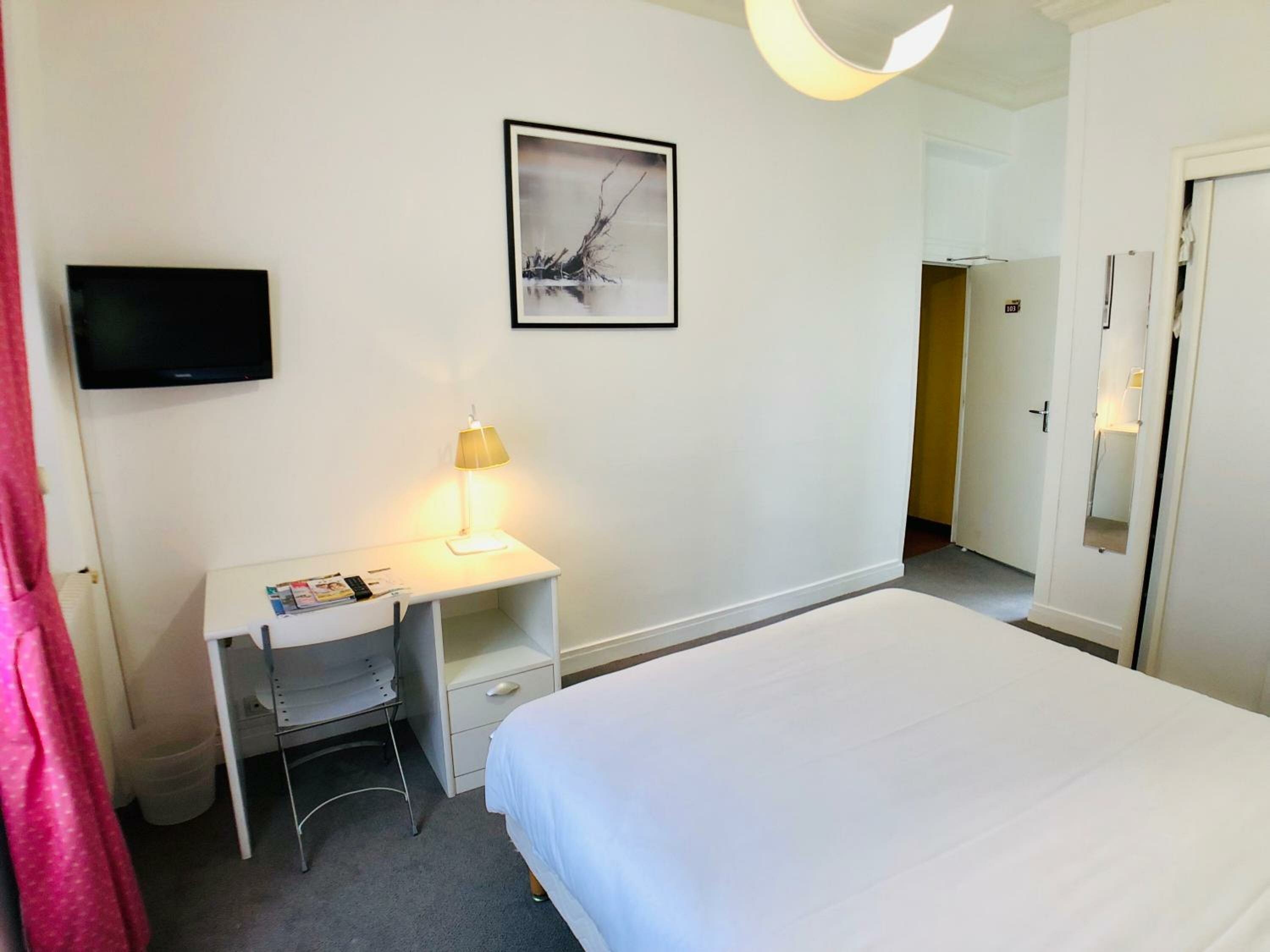 Luxury Double Room with Shower