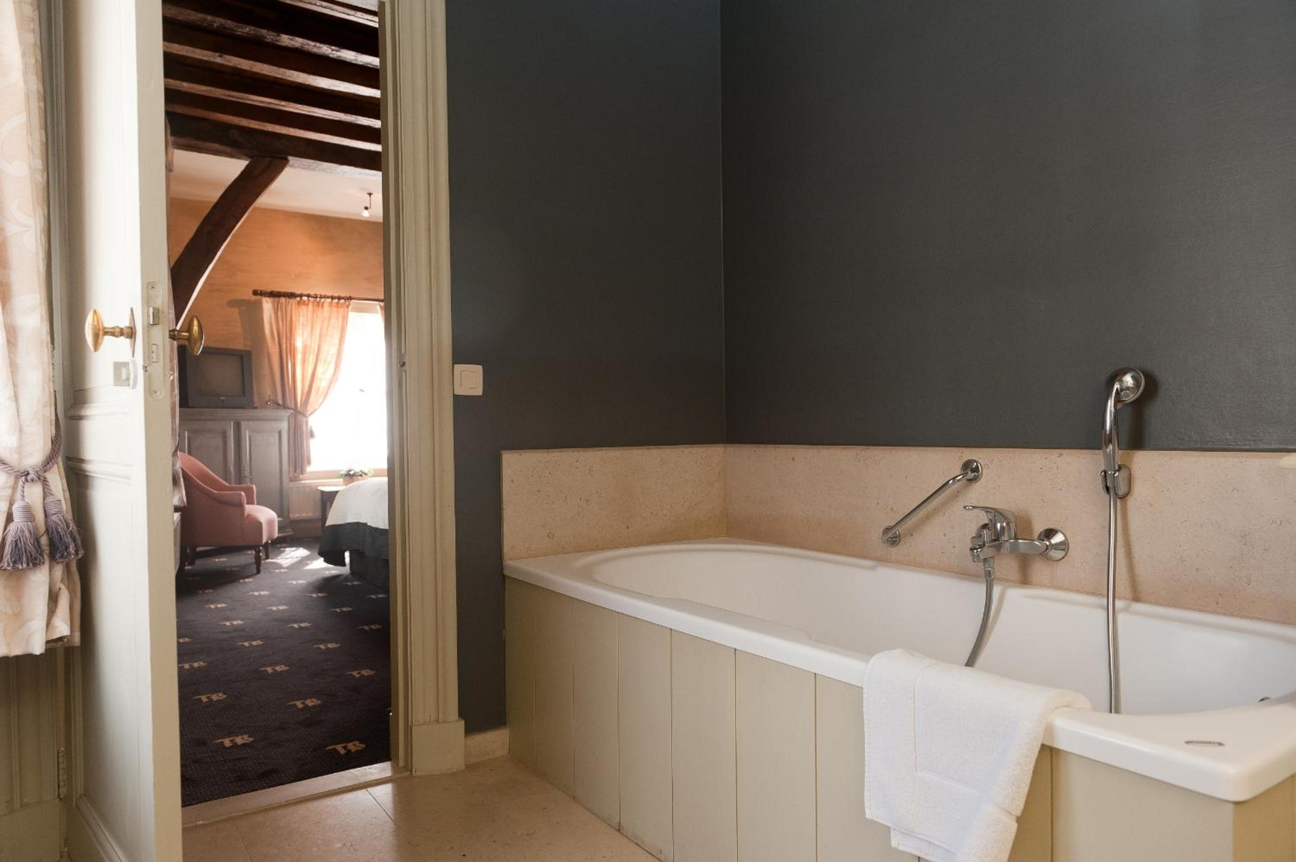 Deluxe with Canal View