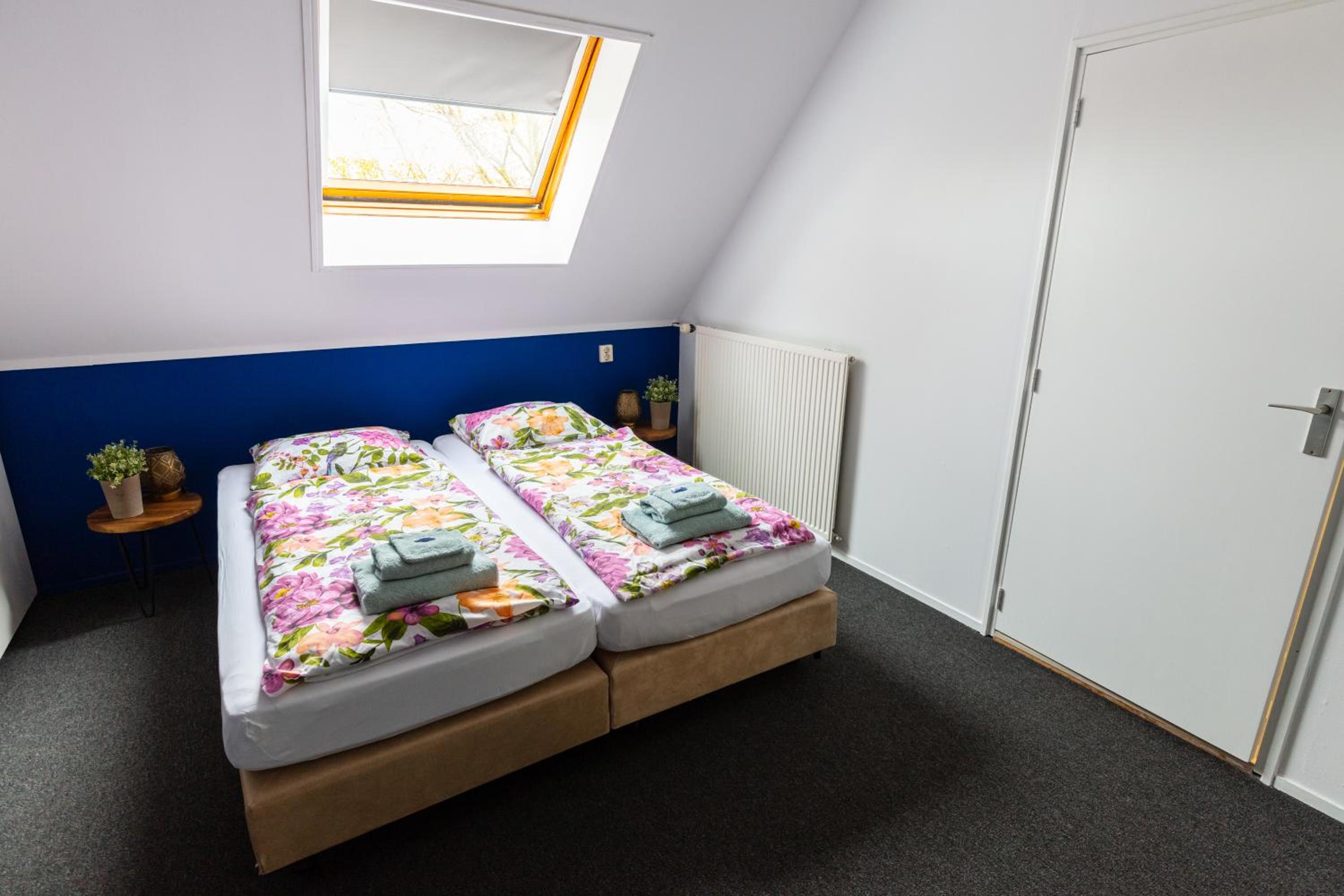 Twin Room with Bathroom