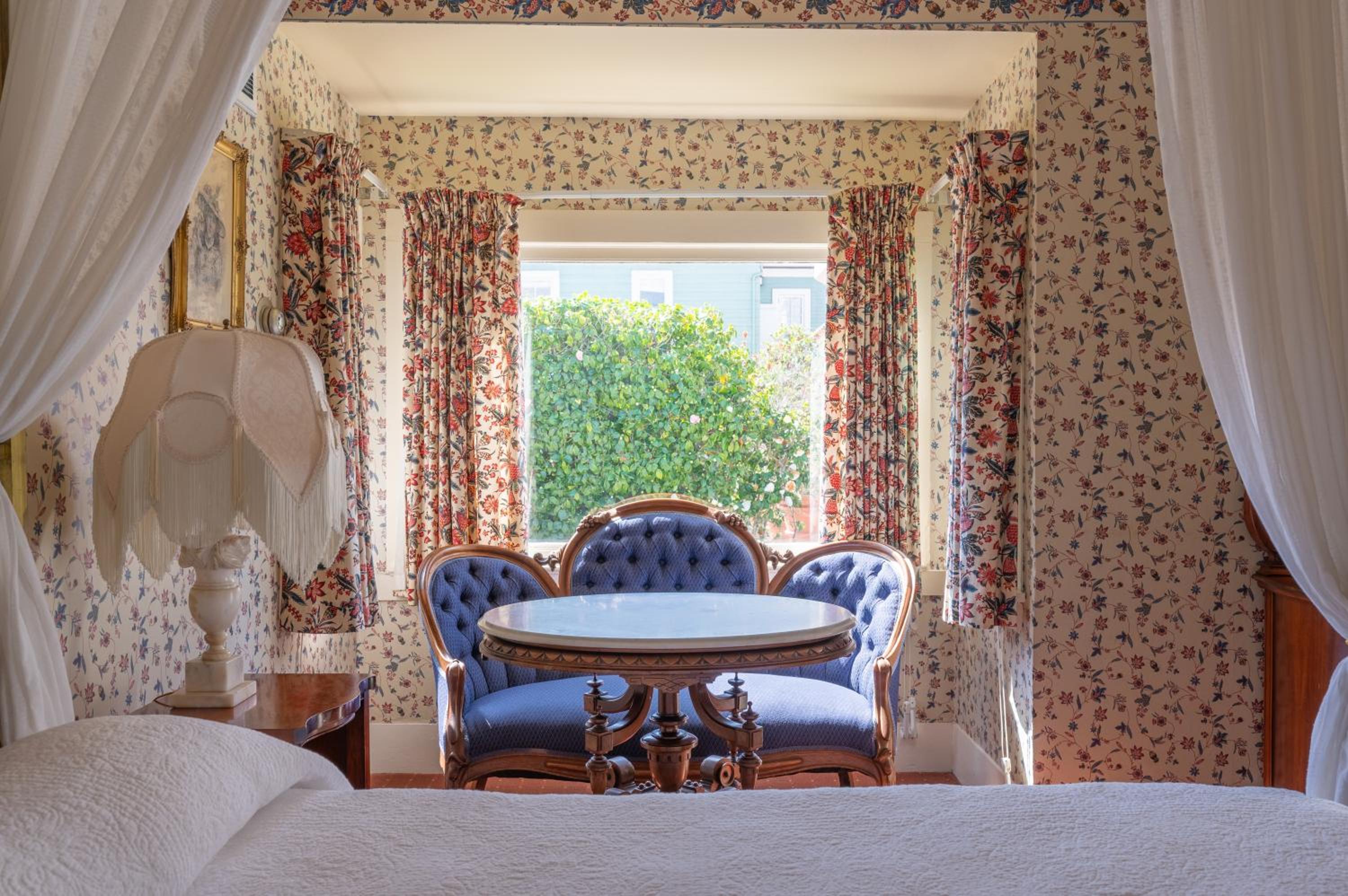 Premier King Room with Fireplace