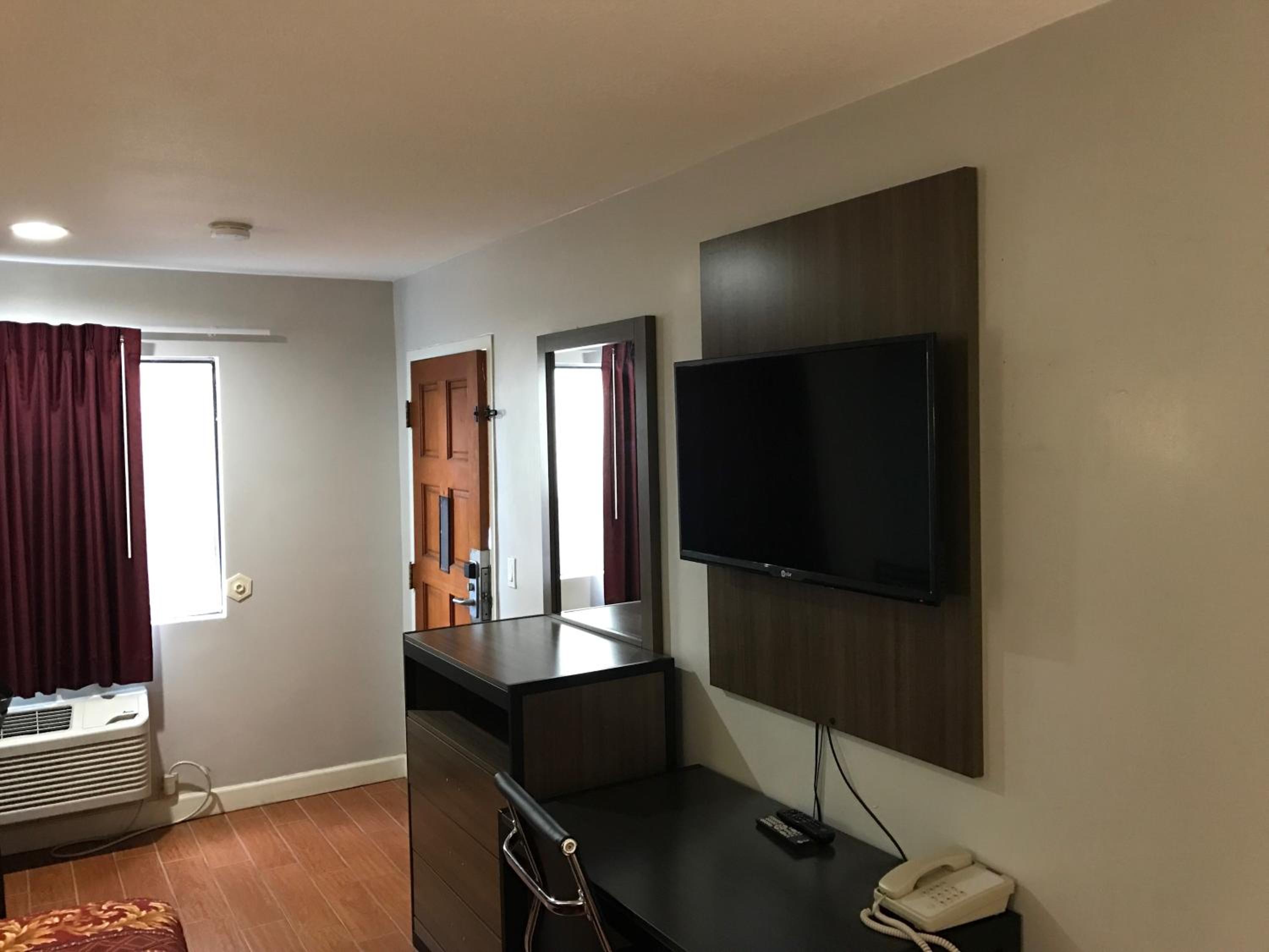 King Suite with Spa Bath