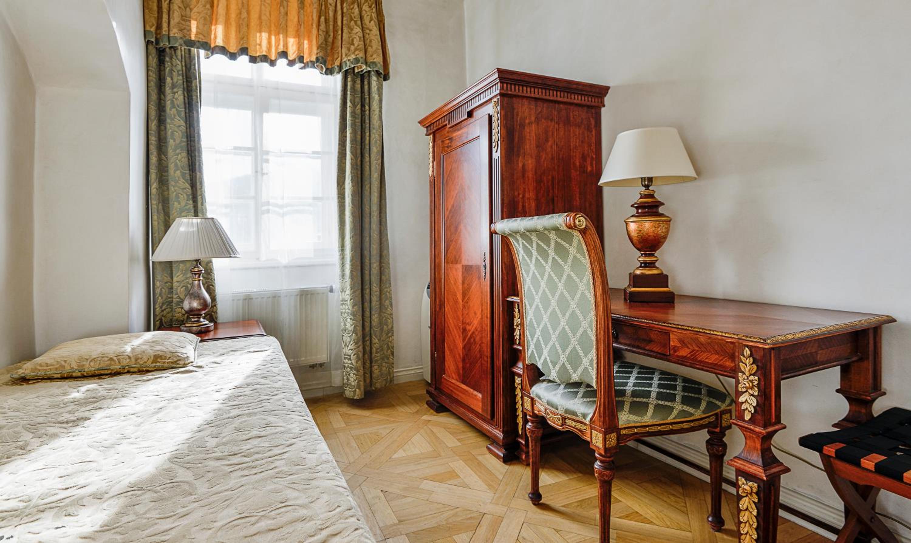 Suite with Balcony