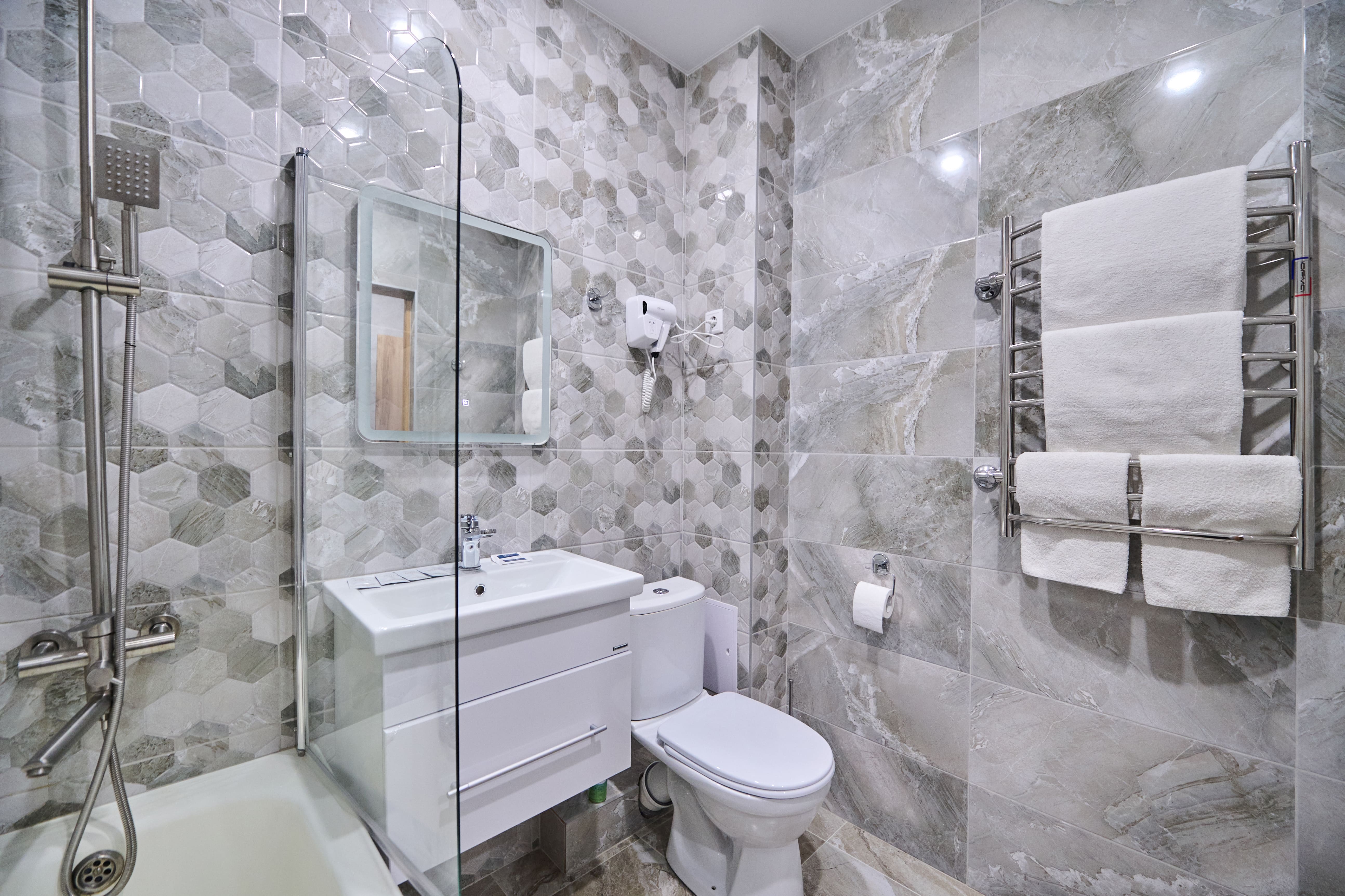 Полулюкс с балконом