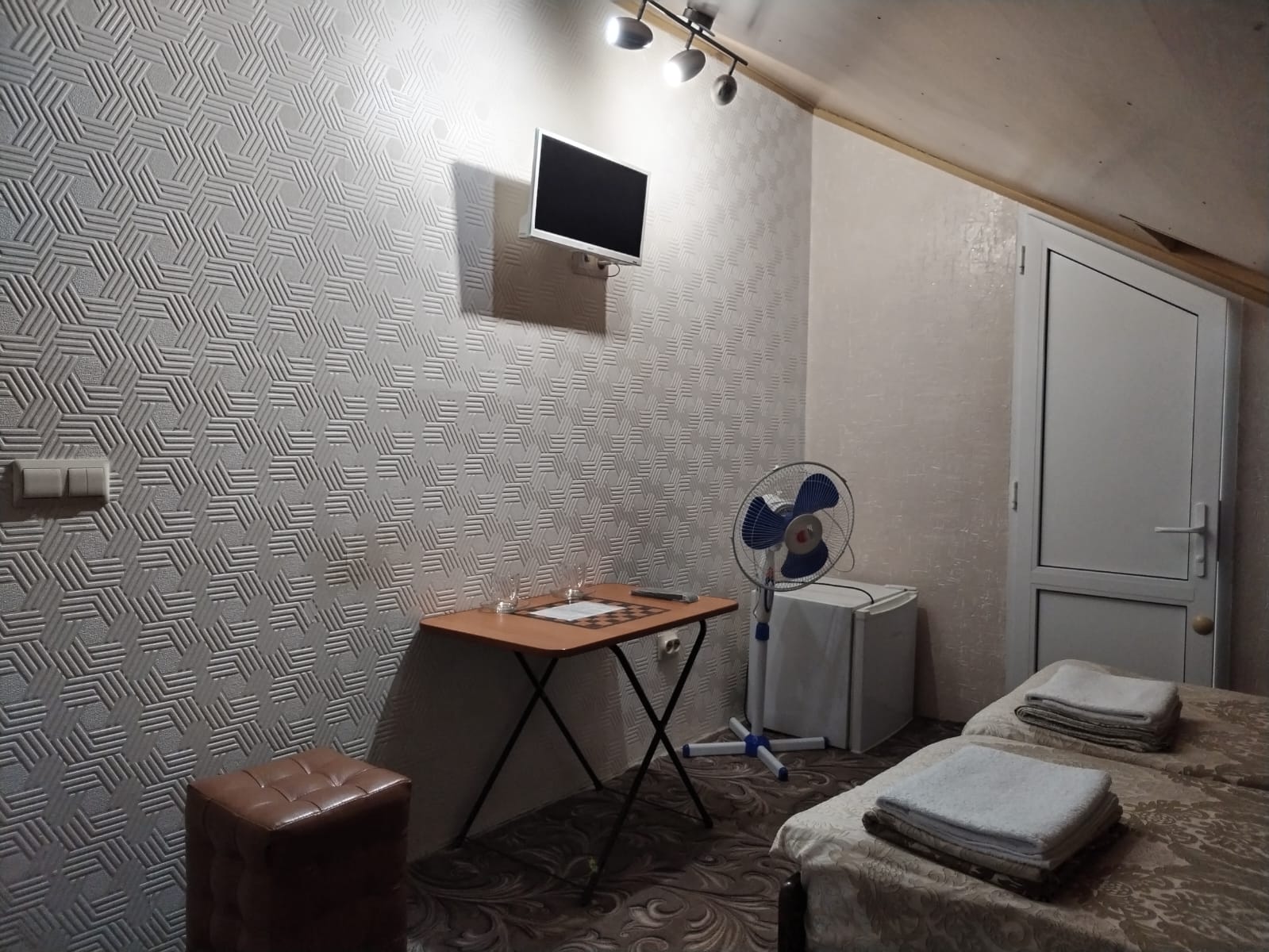 Двухместный номер с удобствами (мансарда)