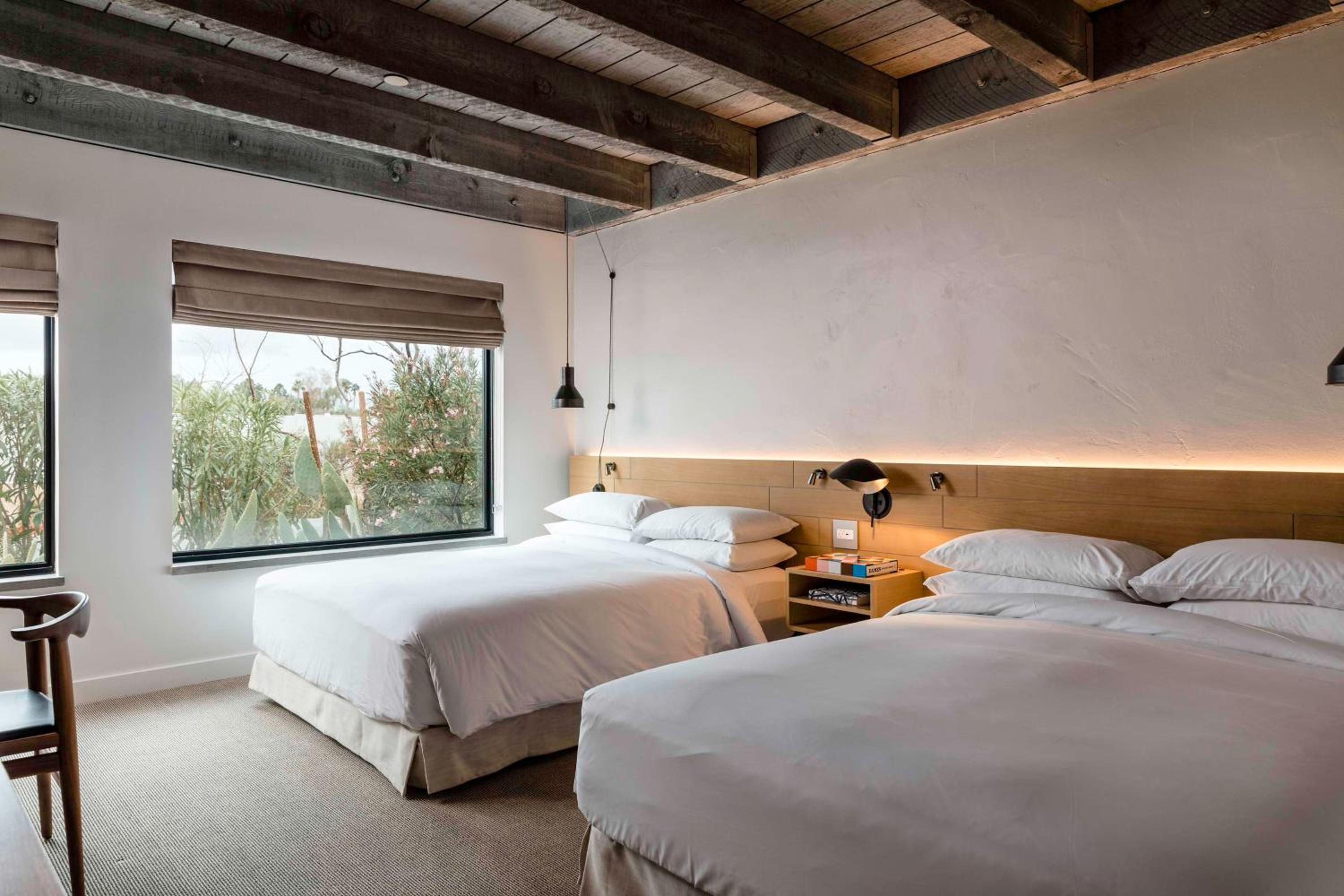 Eames Resort Queen Room with Two Queen Beds