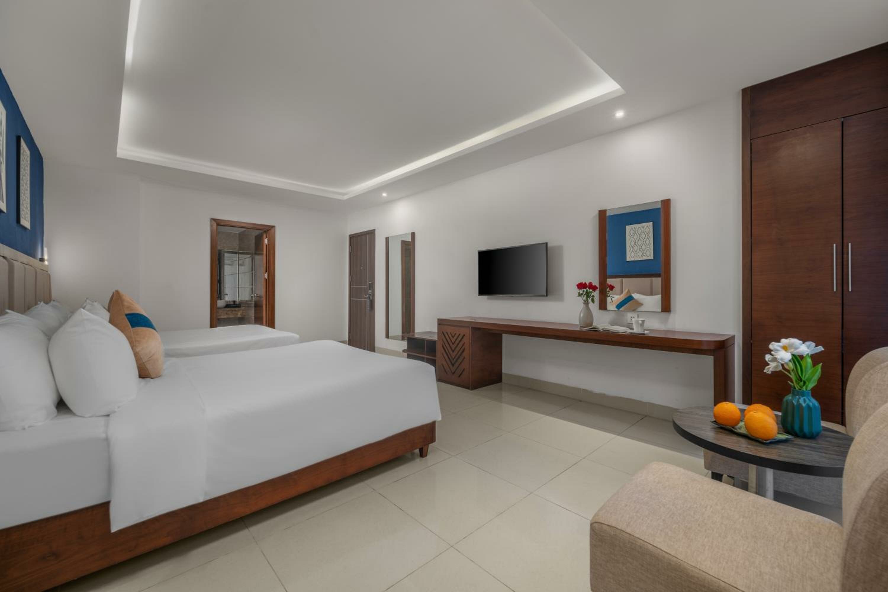 Triple Room with City View