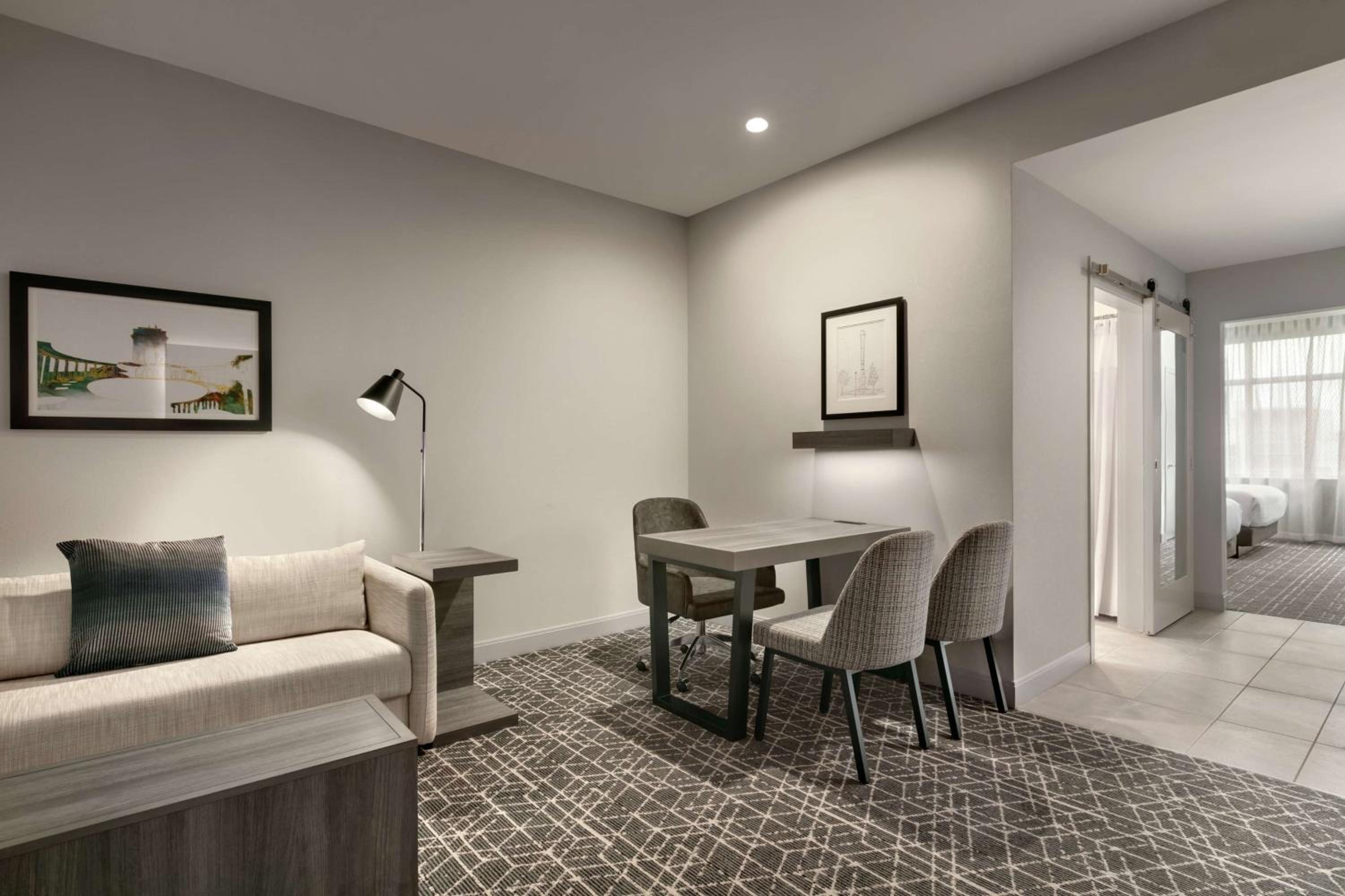 Two-Room Queen Suite with Two Queen Beds