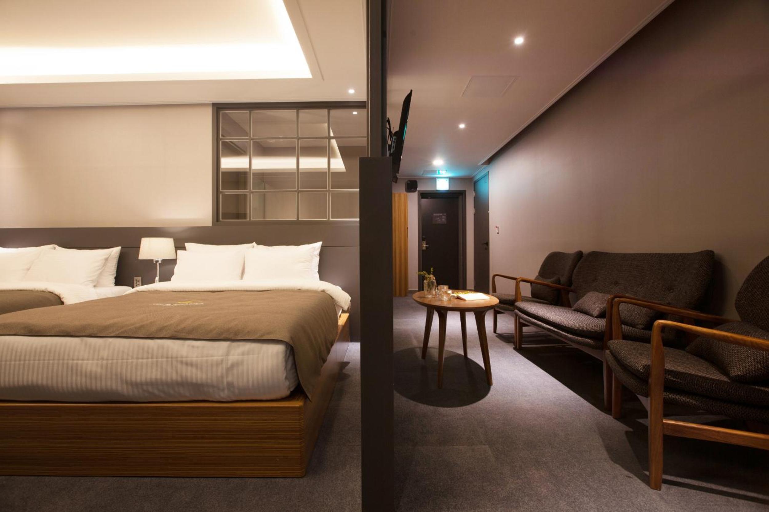 Premium Quadruple Room