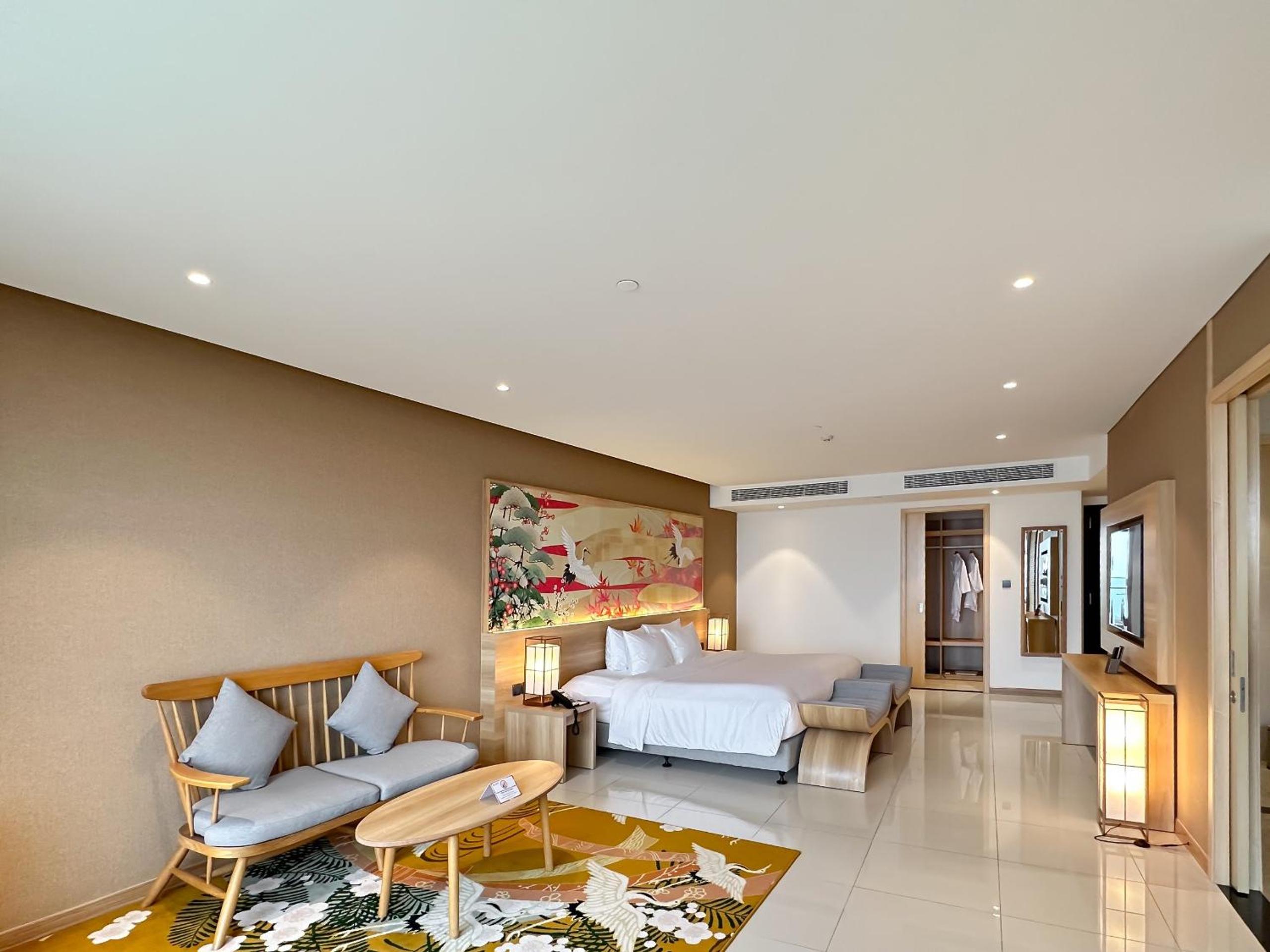 Special Offer - Premium Deluxe Double Room with Ocean View