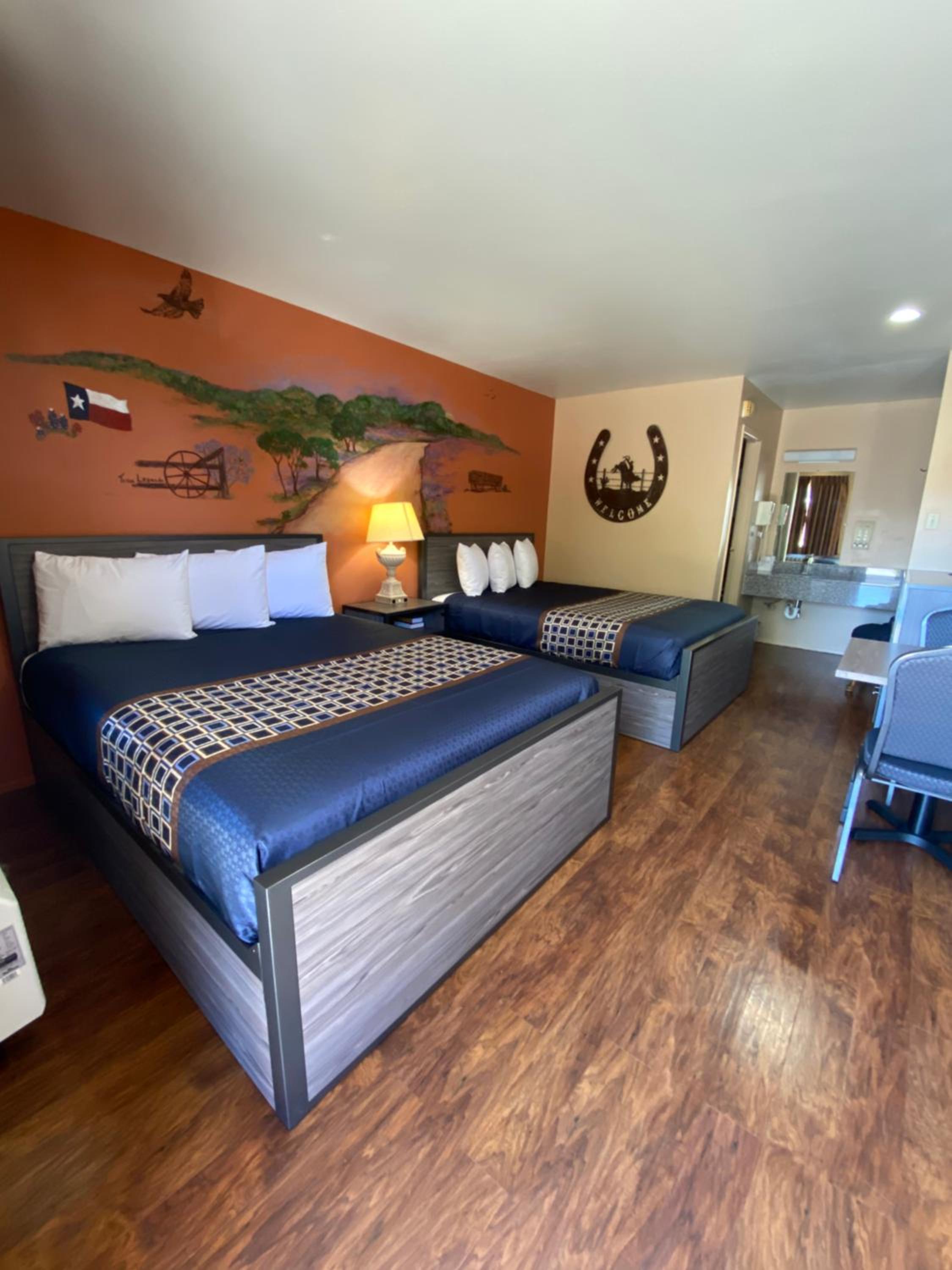 Queen Room with Two Queen Beds - Non-Smoking