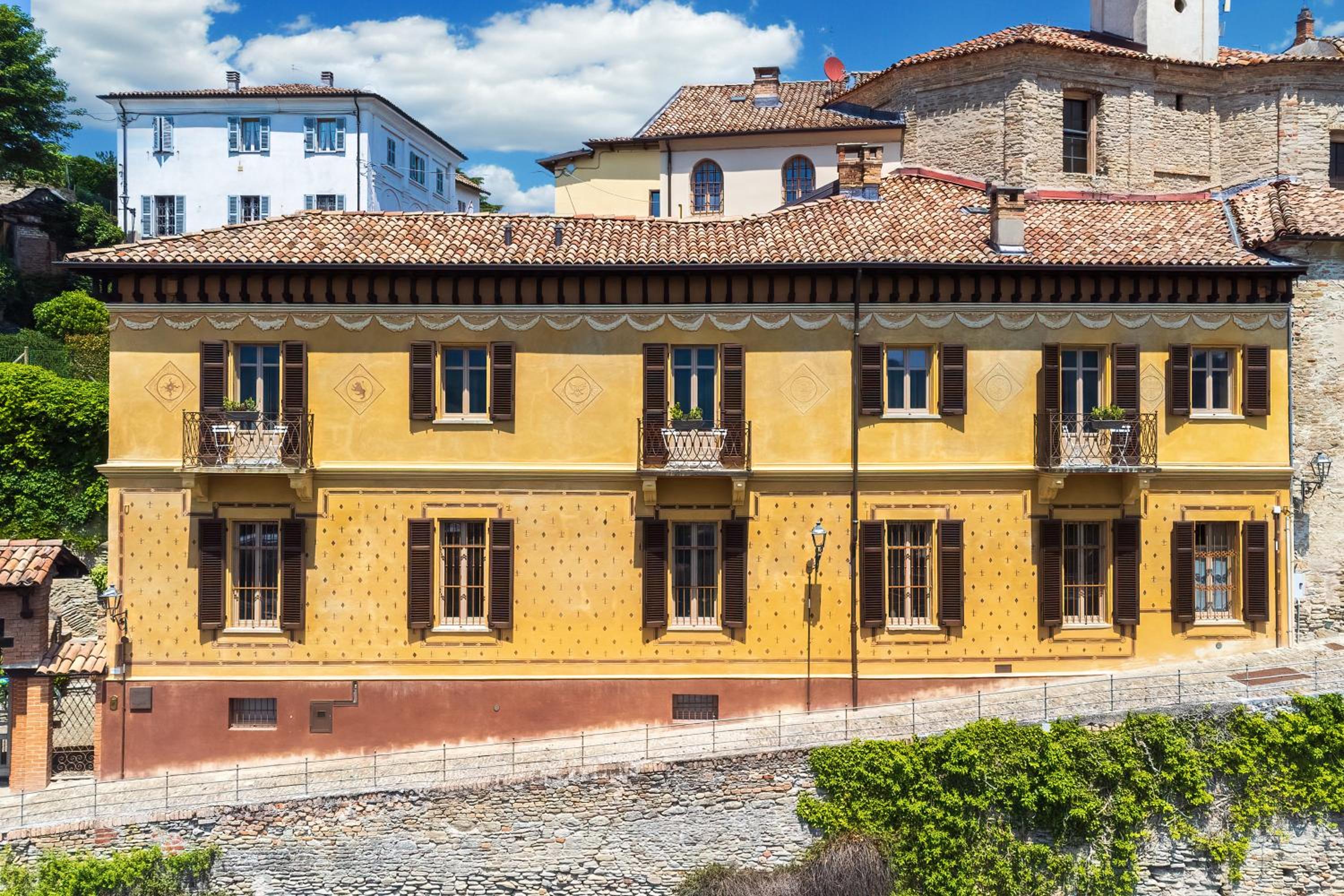 Junior Suite with Pool View