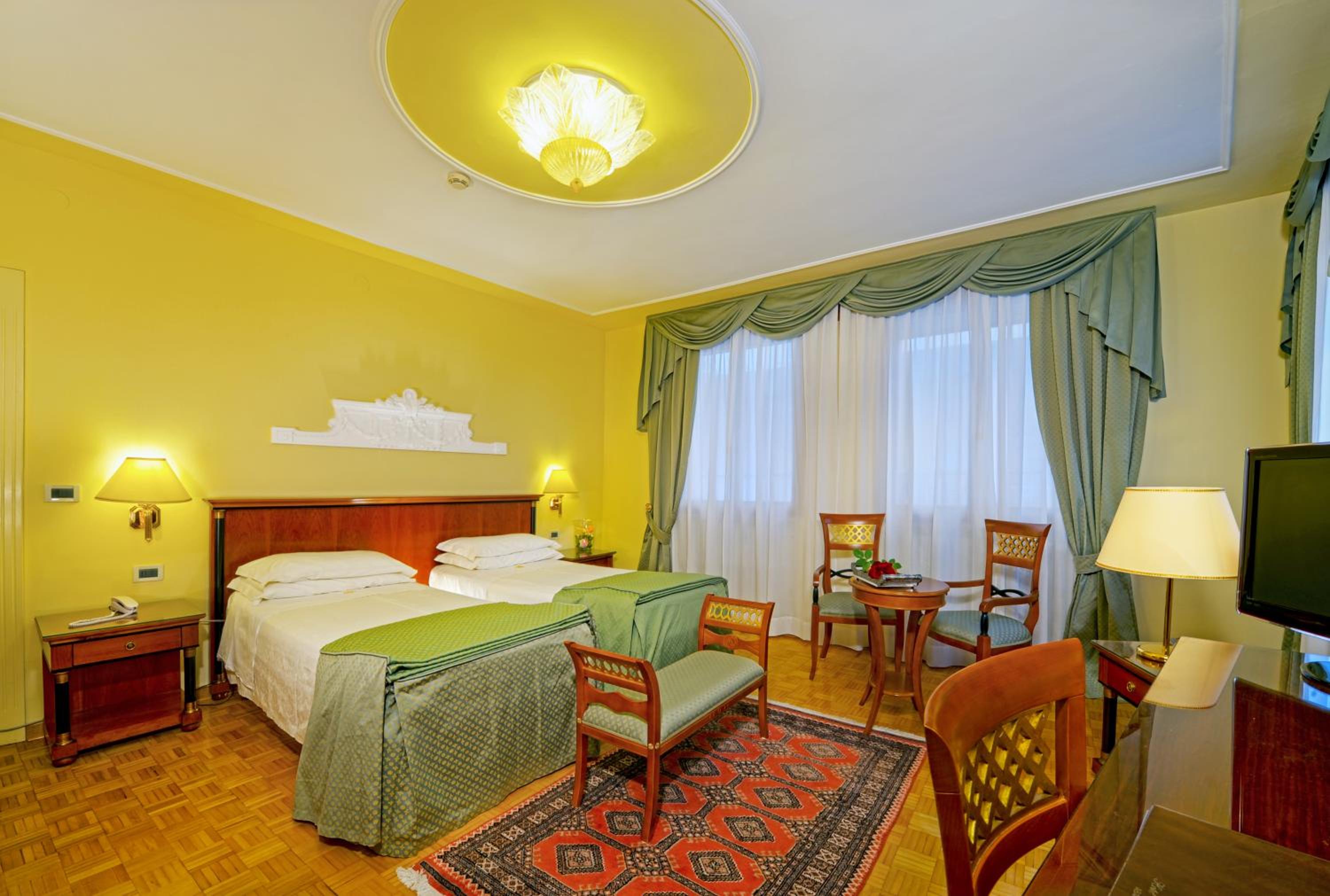 Deluxe Double or Twin Room