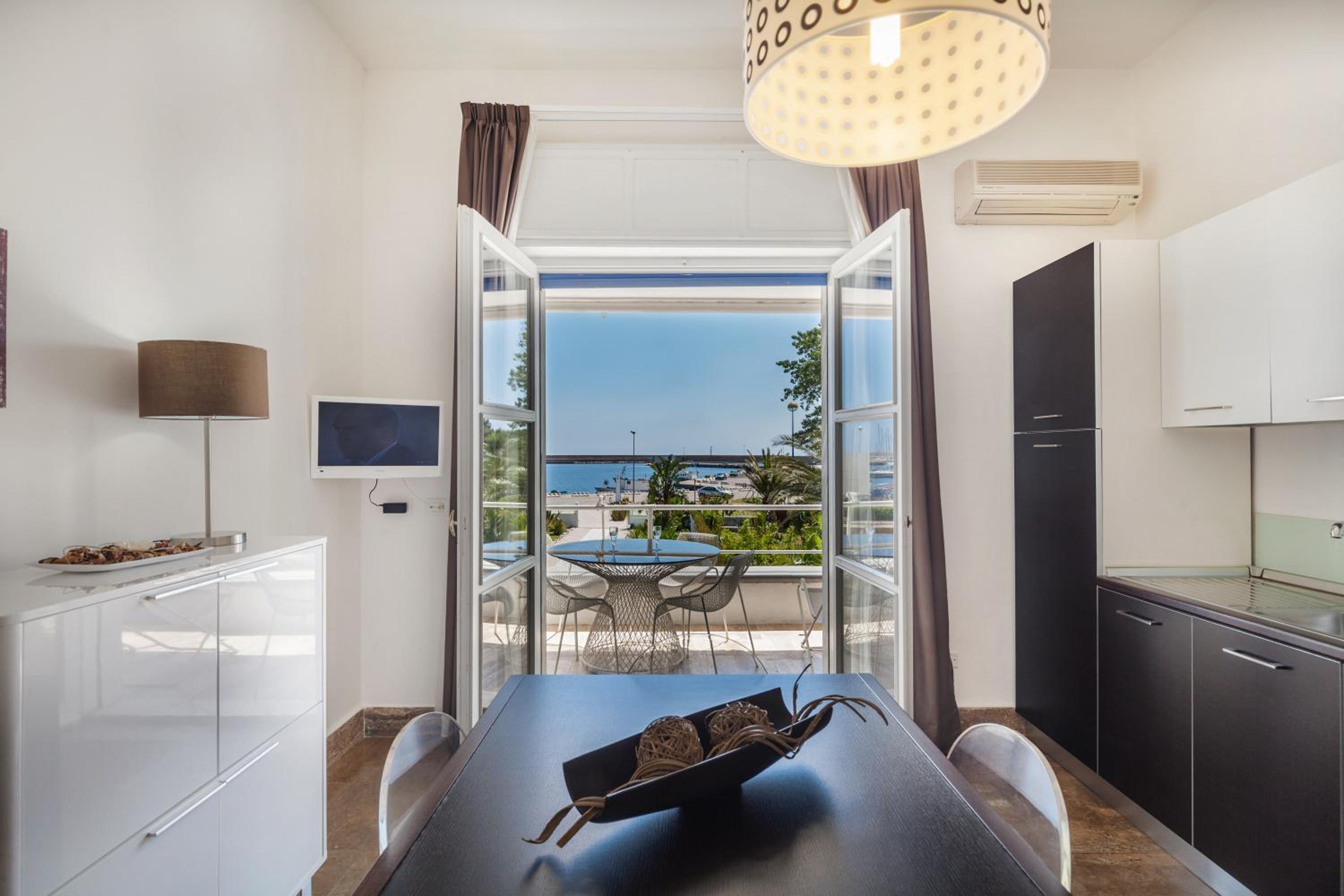 One-Bedroom Apartment with Sea View