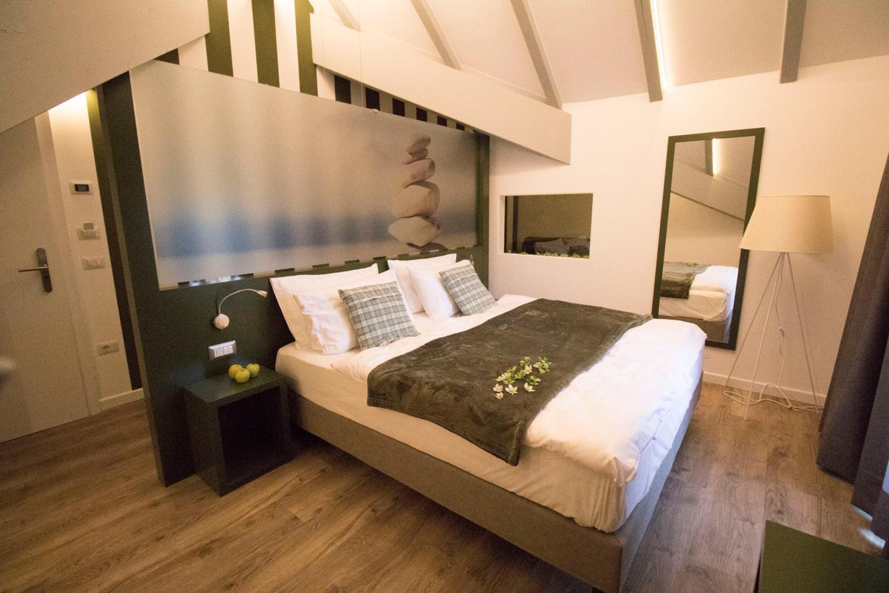 One-Bedroom Suite - Penthouse