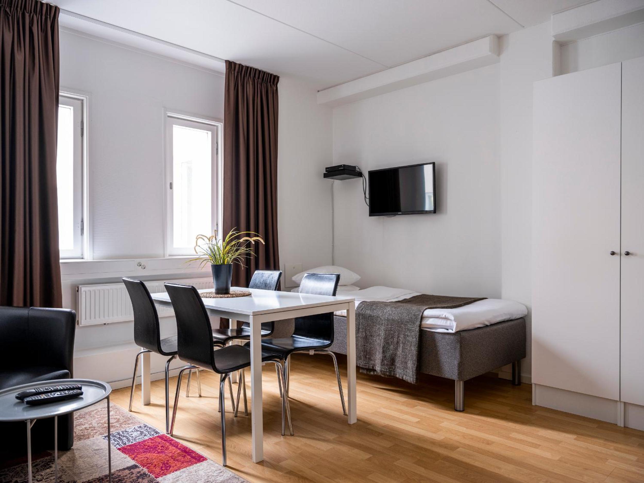 Economy Triple Room