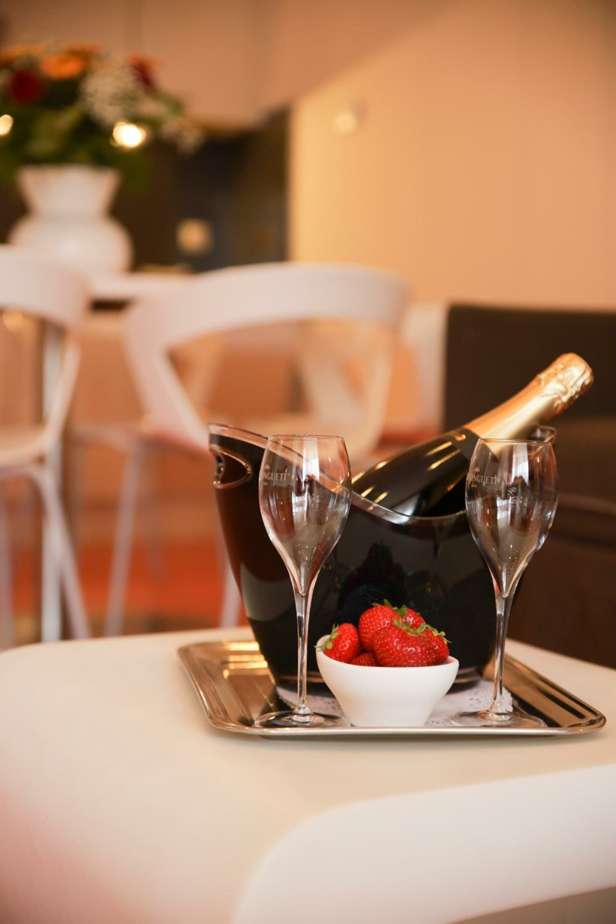 Apartment (4-6 Adults)