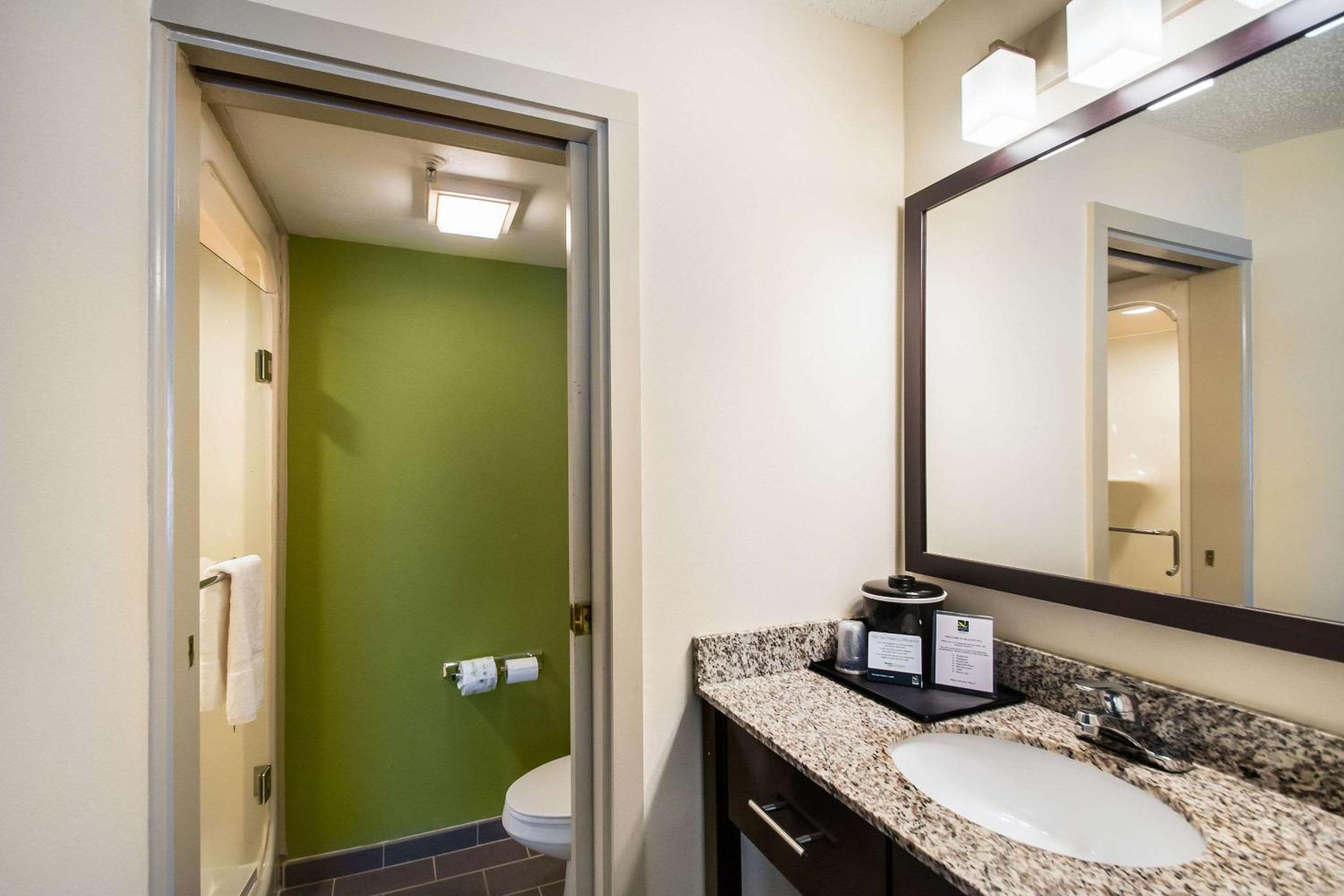 King Room - Non-Smoking