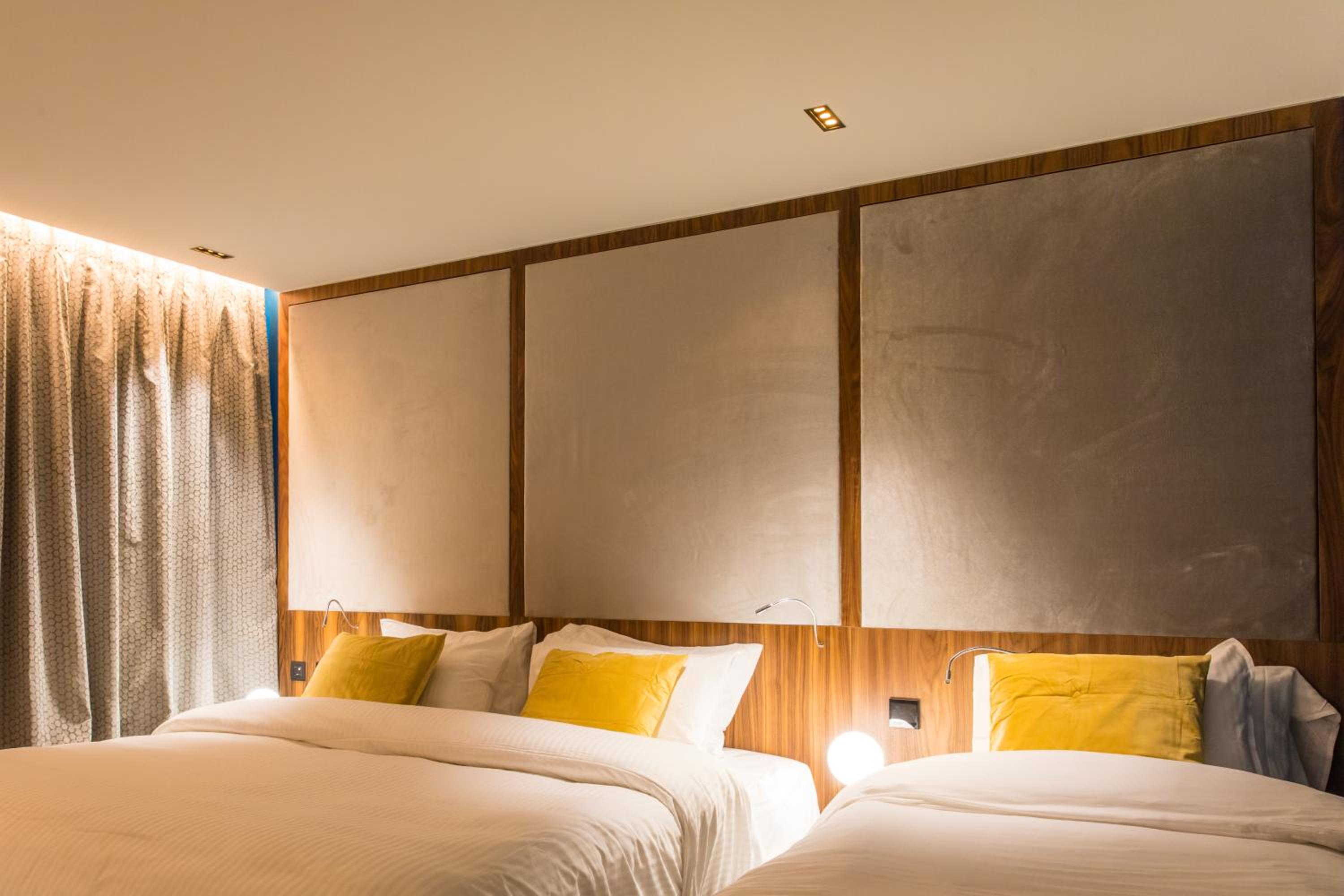 Triple Room with Balcony