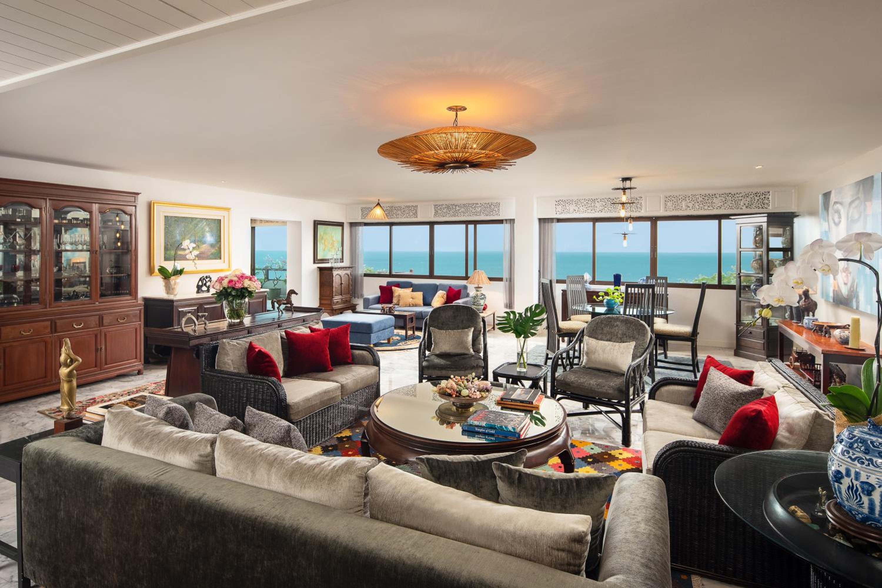 3-Bedroom Seaview Owner Penthouse