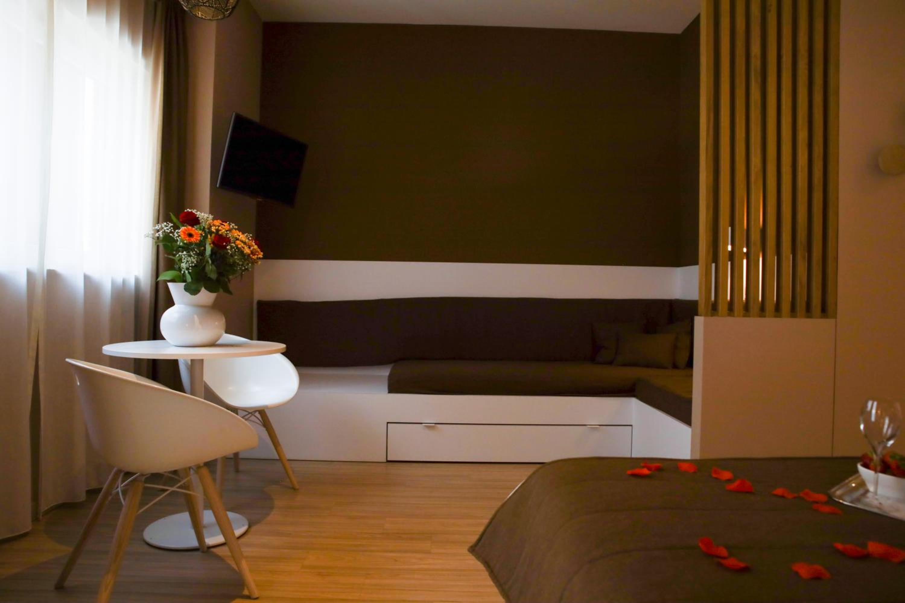 Junior Suite with Shower