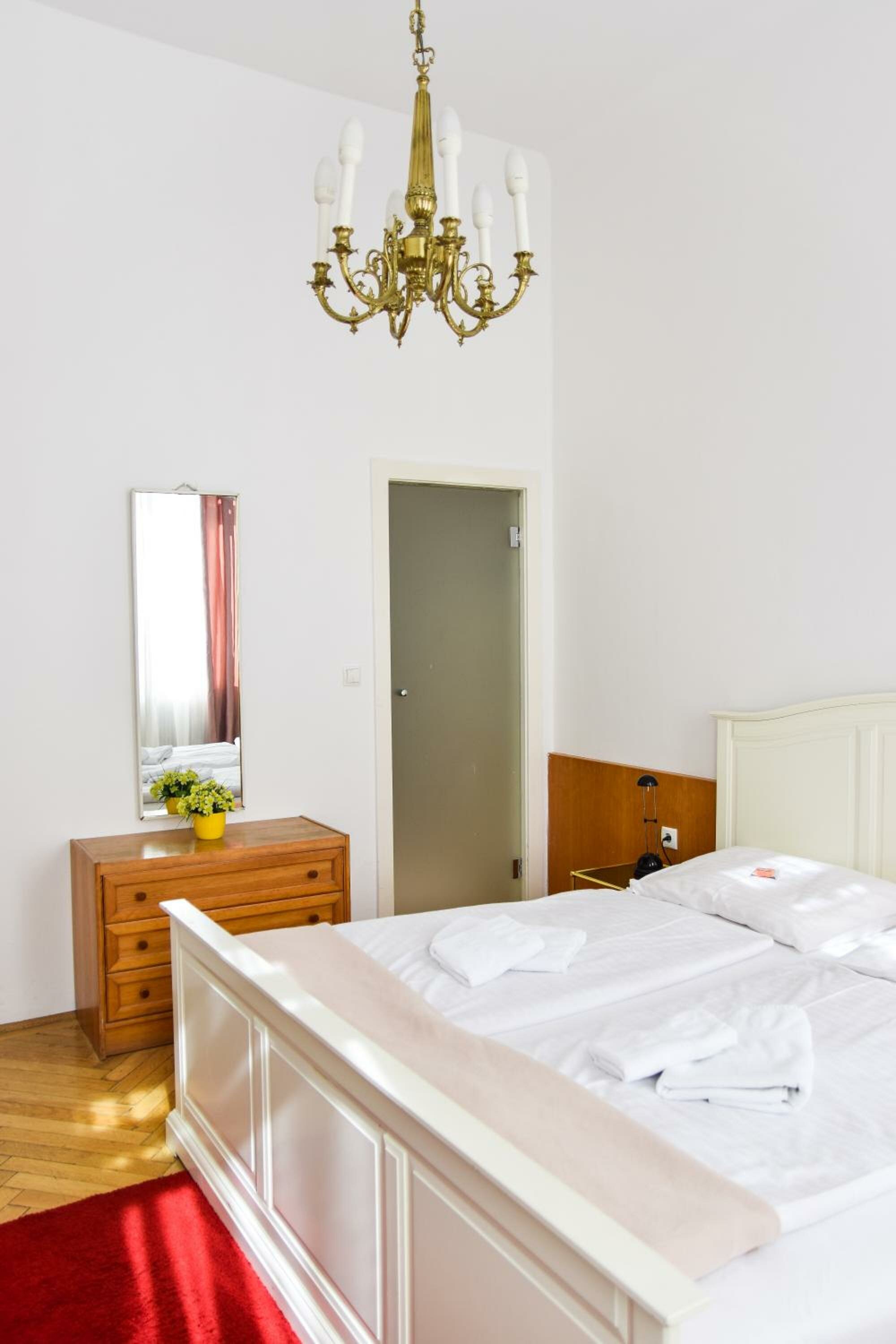 Economy Double Room with Private Bathroom